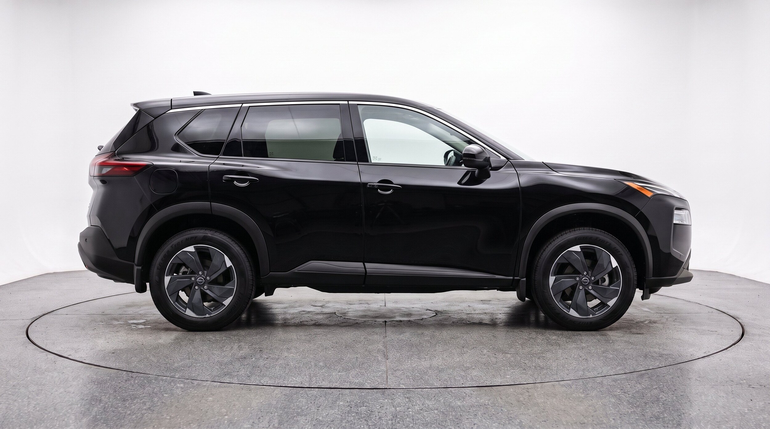 Thumbnail: 2025 Nissan Rogue - 10