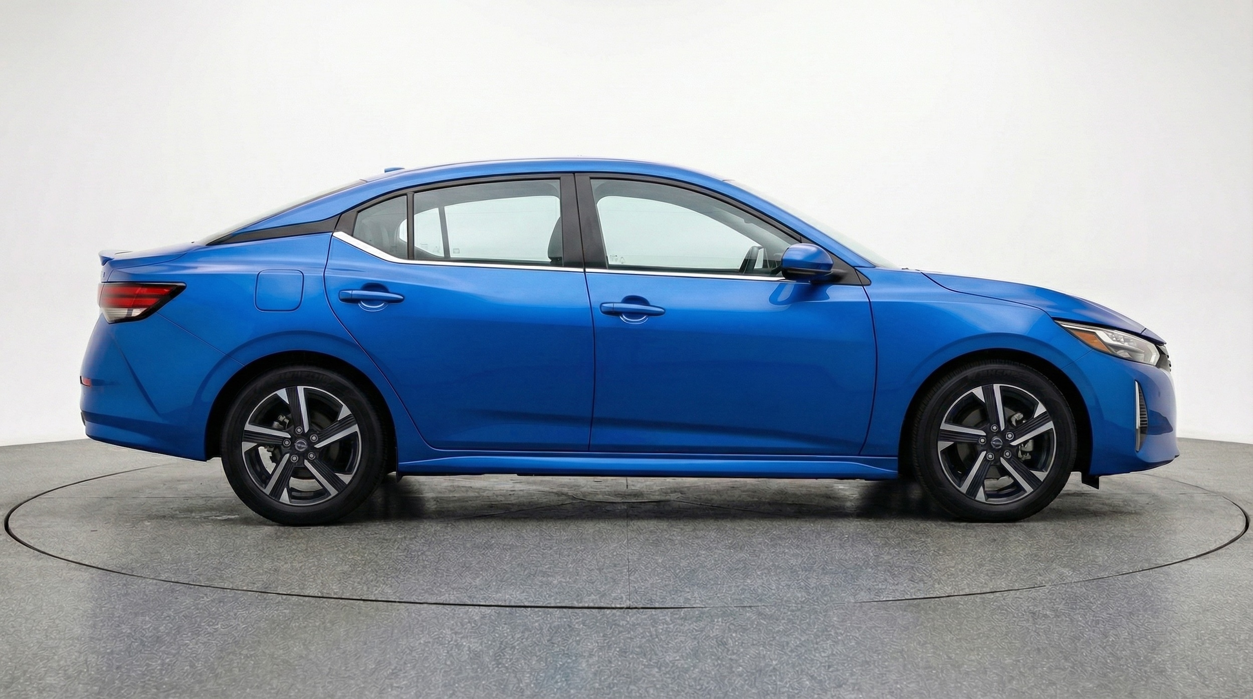 Thumbnail: 2025 Nissan Sentra - 8