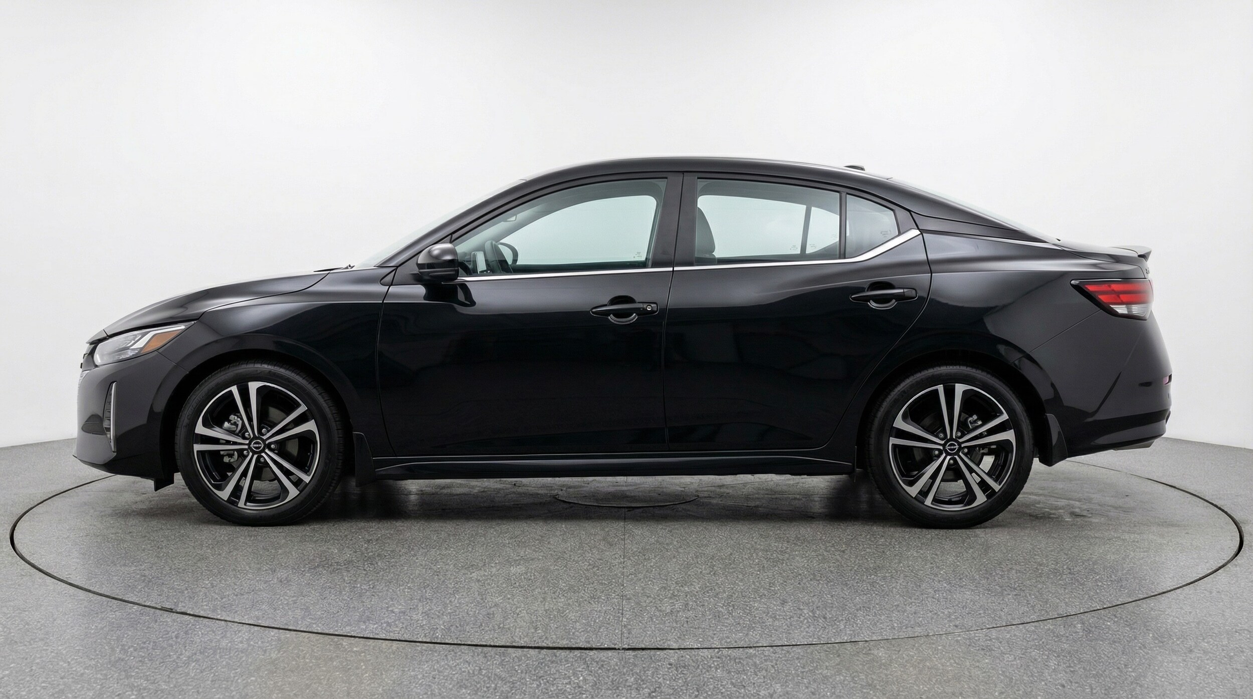 Thumbnail: 2025 Nissan Sentra - 4