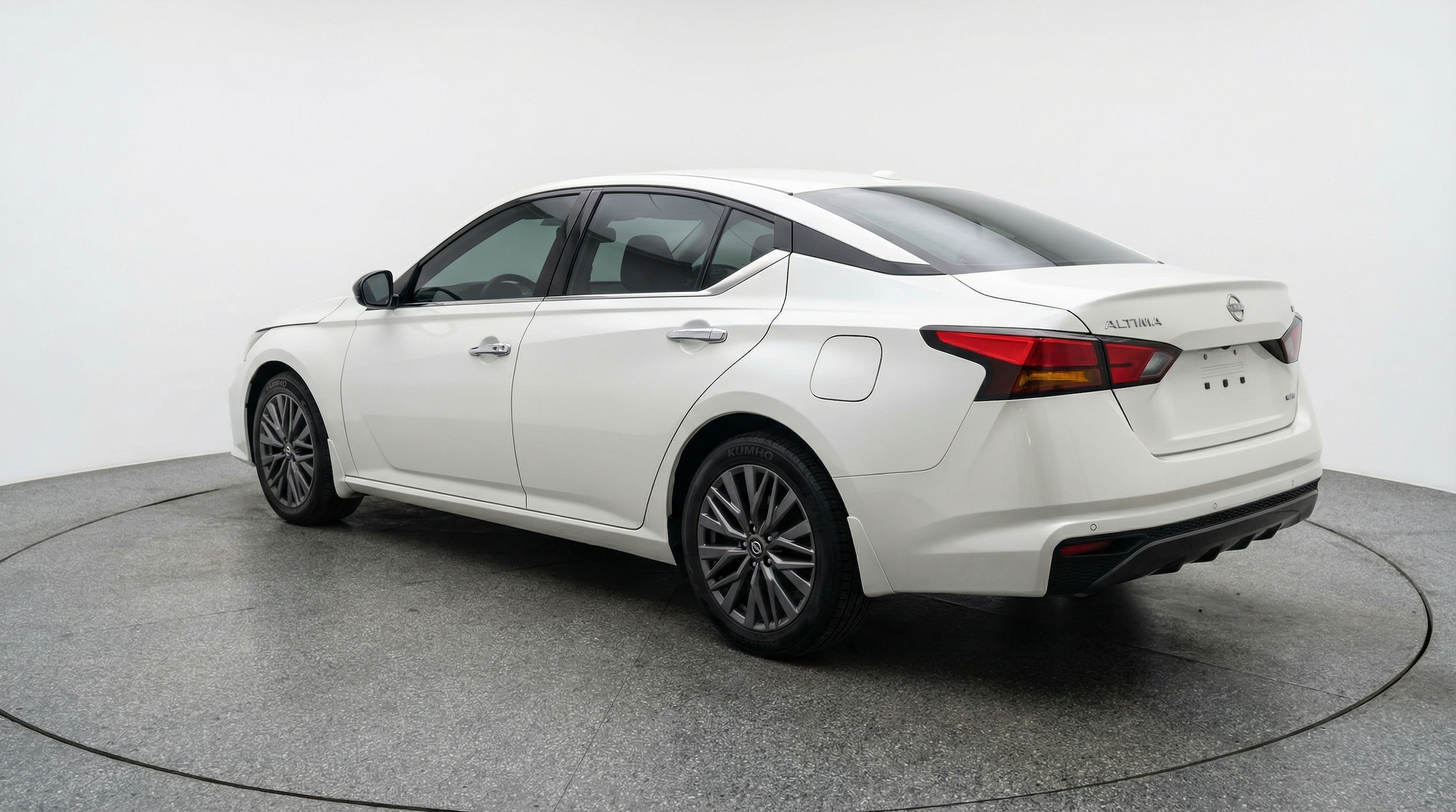 Thumbnail: 2025 Nissan Altima - 5