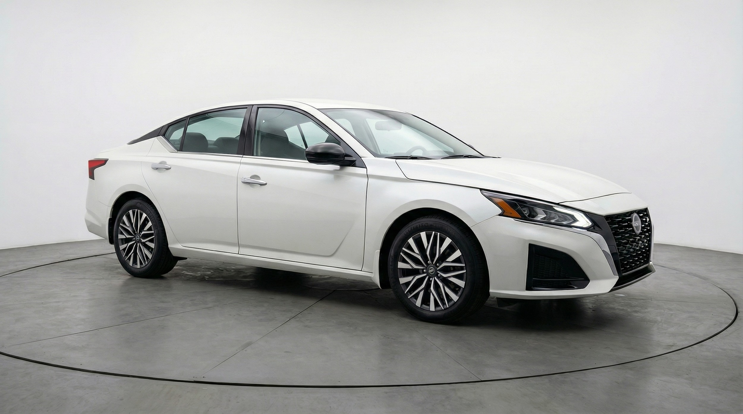 Thumbnail: 2025 Nissan Altima - 1