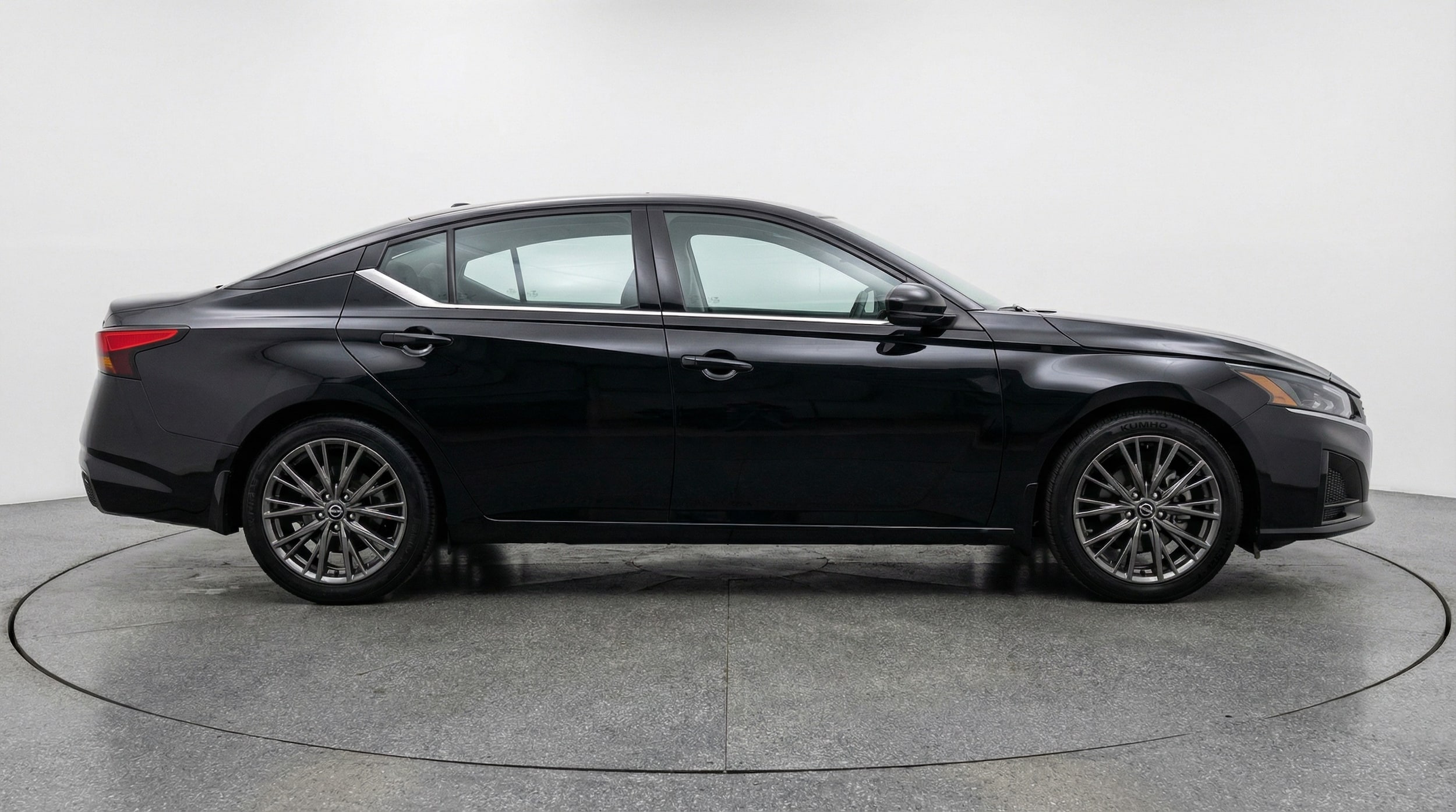 Thumbnail: 2025 Nissan Altima - 8