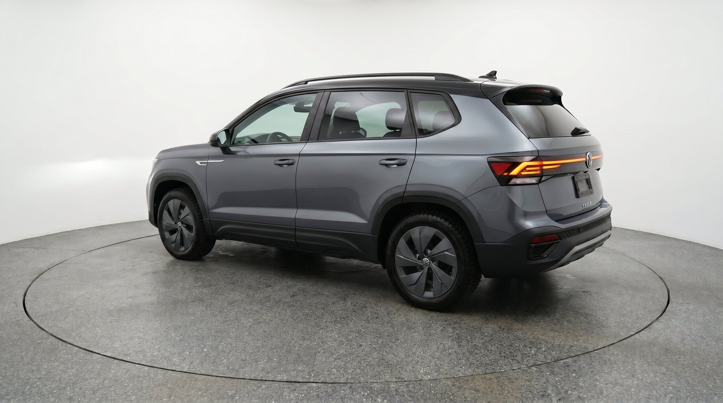 Thumbnail: 2026 Volkswagen Taos - 6