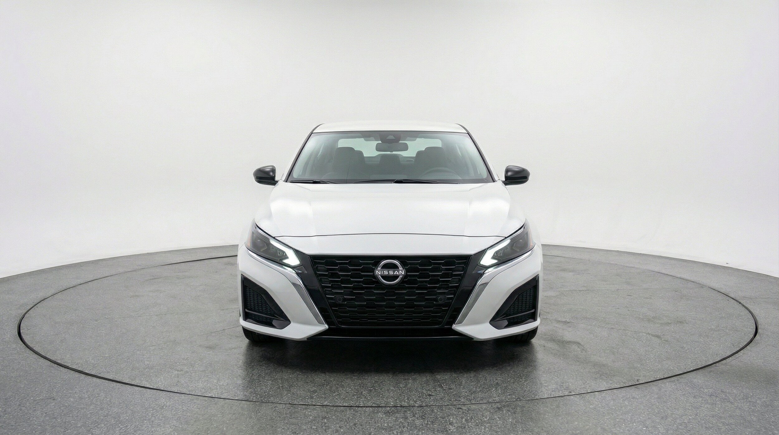 Thumbnail: 2025 Nissan Altima - 2