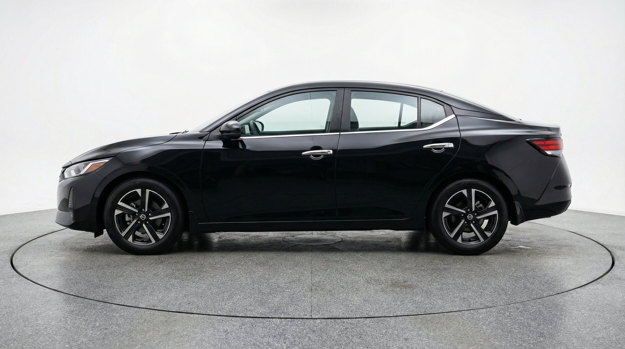 Thumbnail: 2025 Nissan Sentra - 5