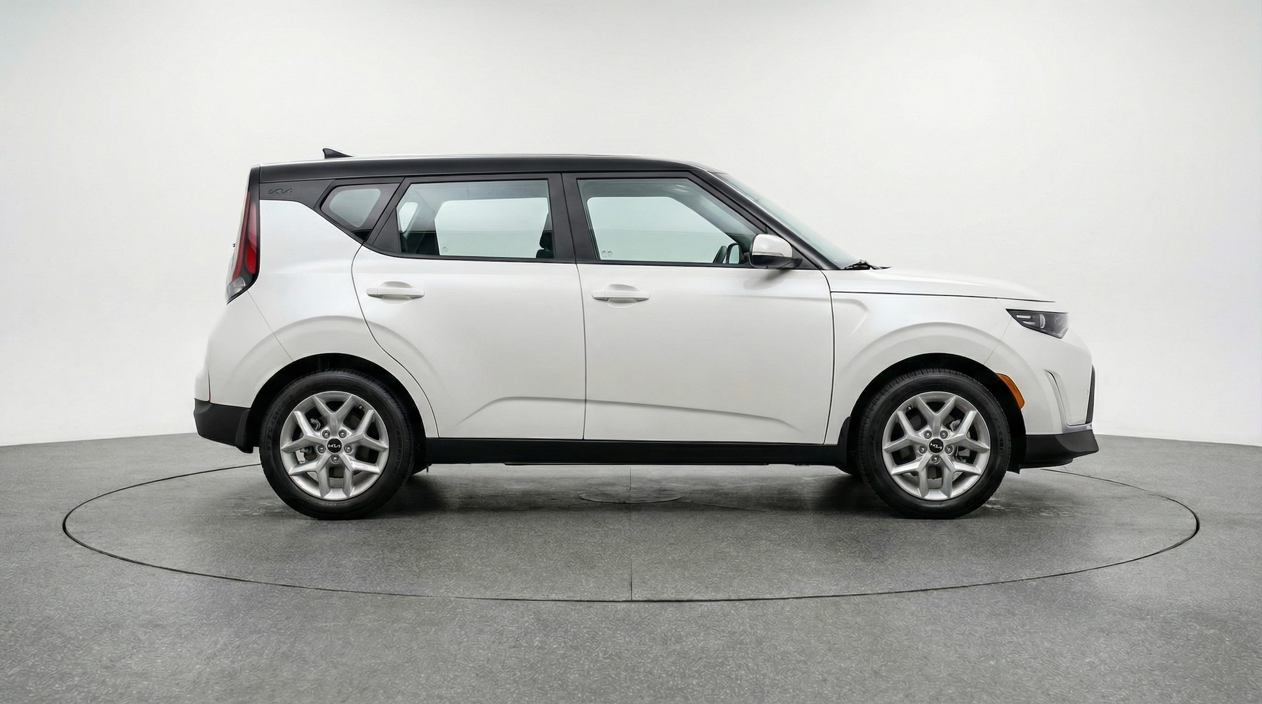 Thumbnail: 2025 Kia Soul - 8