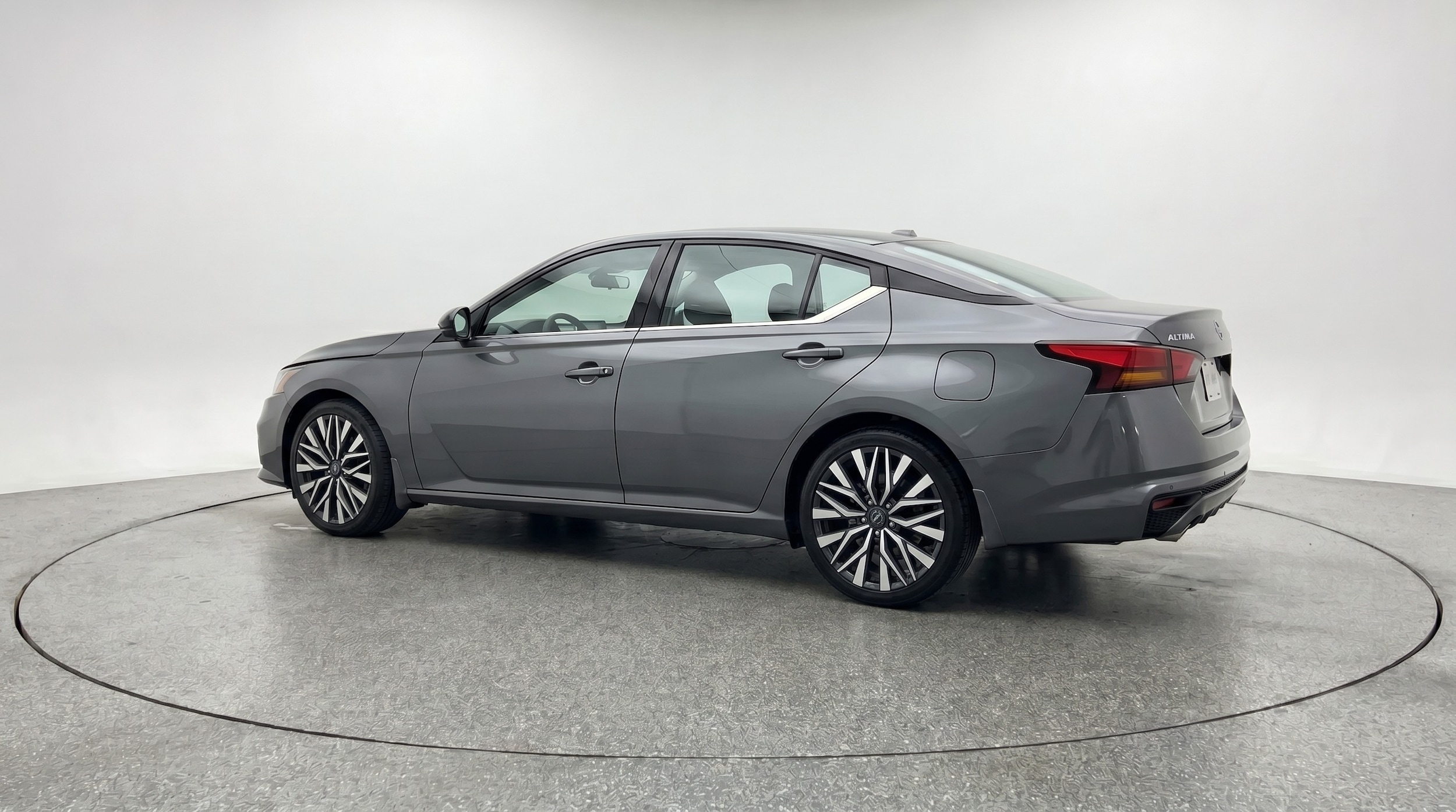 Thumbnail: 2025 Nissan Altima - 5