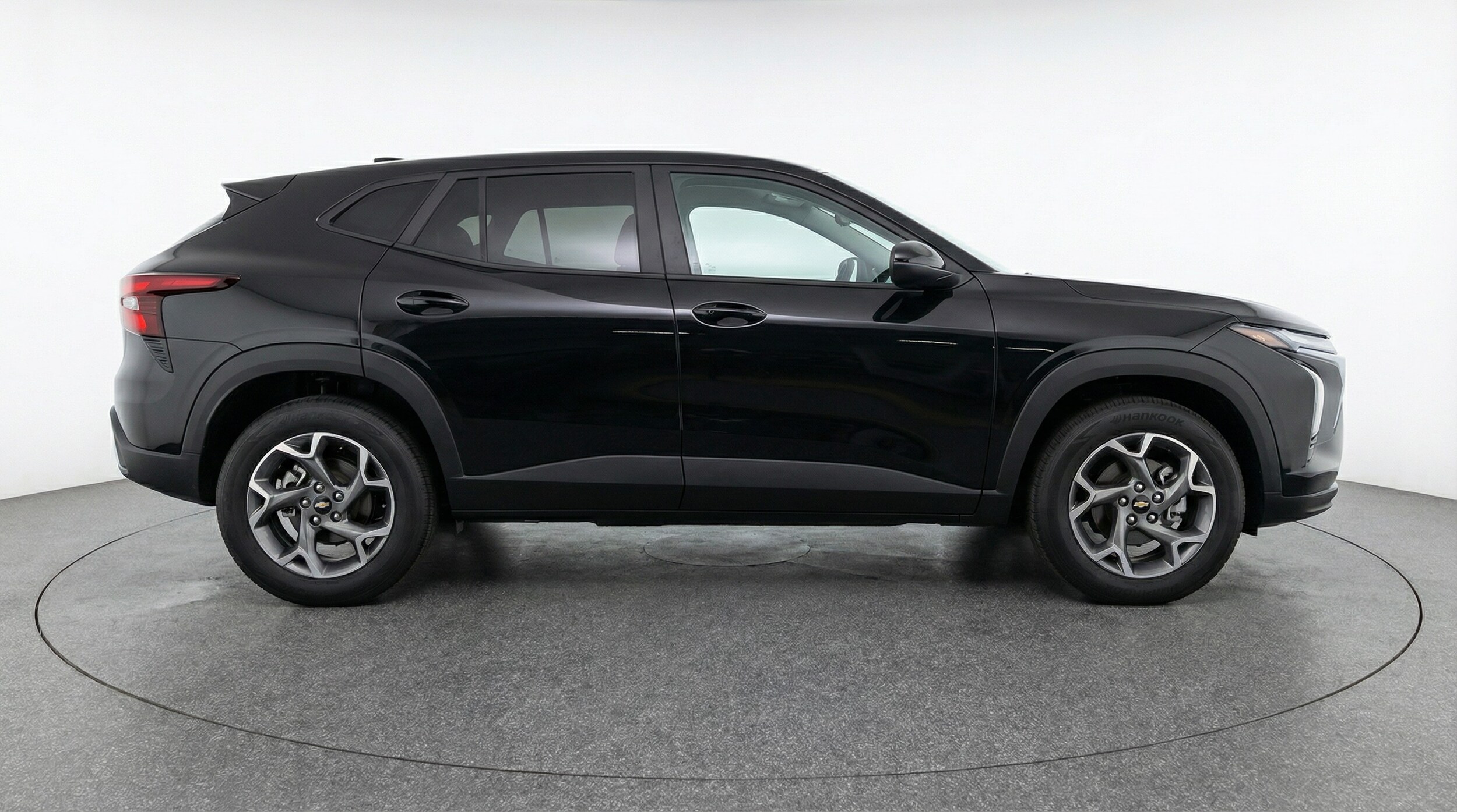 Thumbnail: 2025 Chevrolet Trax - 8