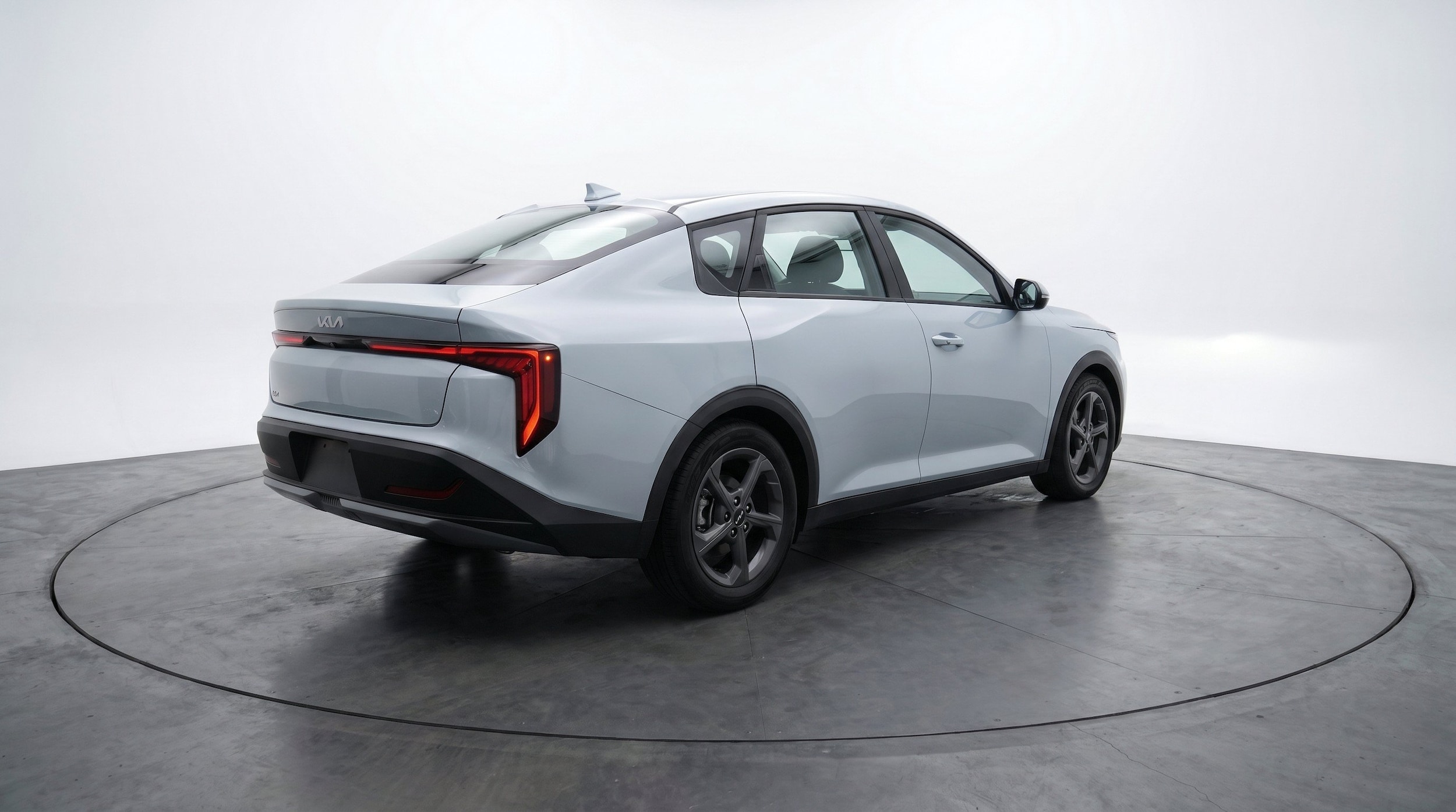2025 Kia K4 LXS - Photo 9