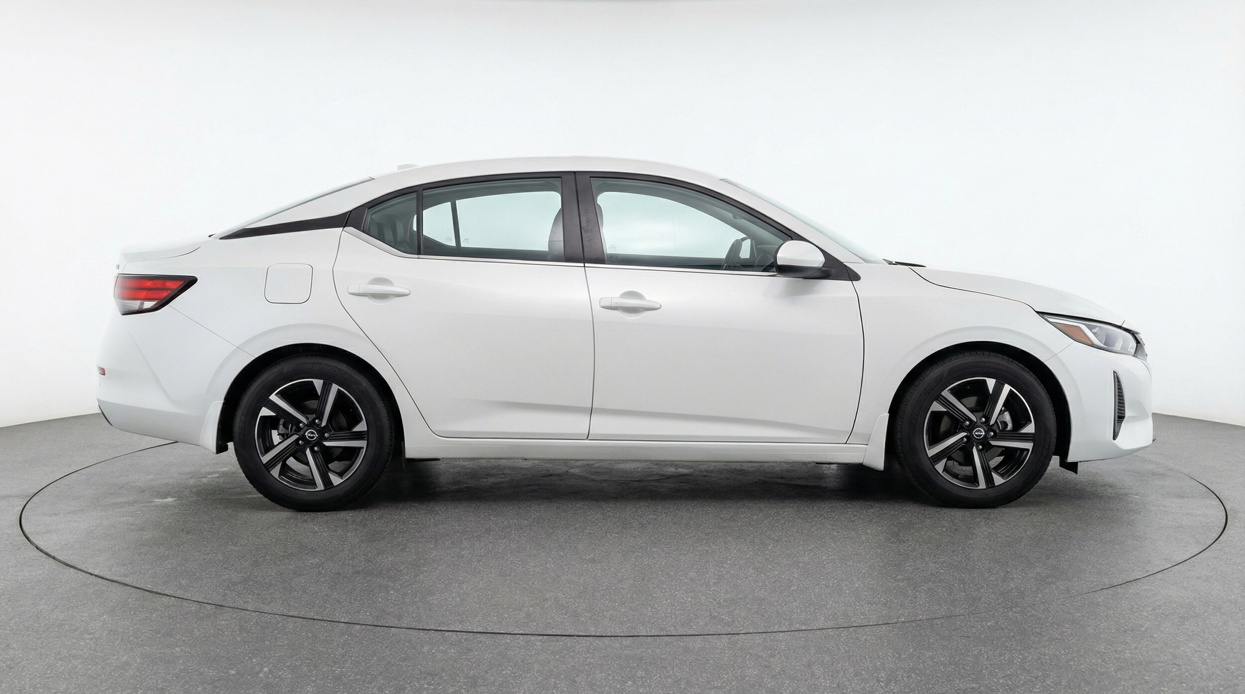 Thumbnail: 2025 Nissan Sentra - 8