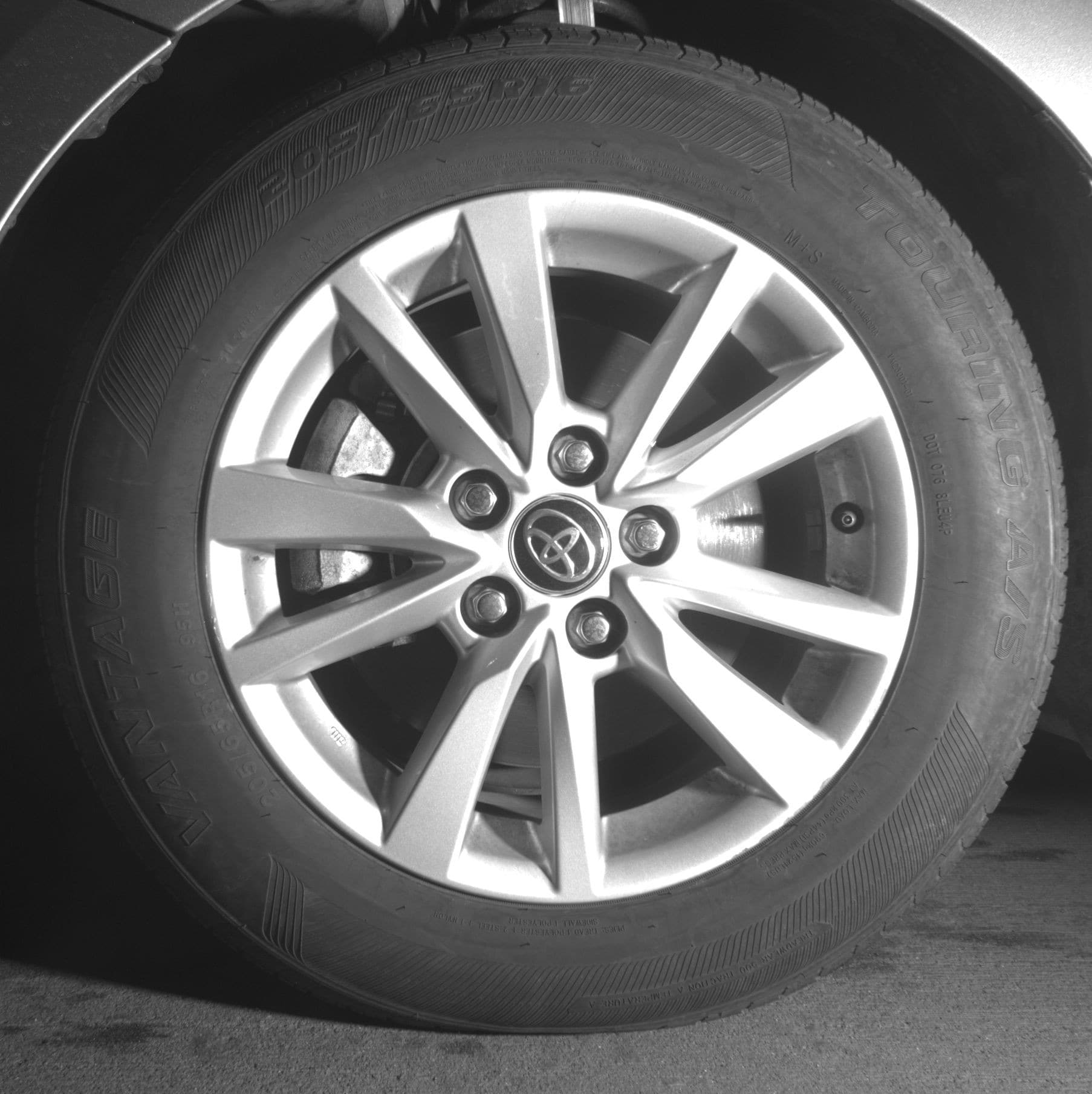 Thumbnail: 2025 Toyota Camry - 14