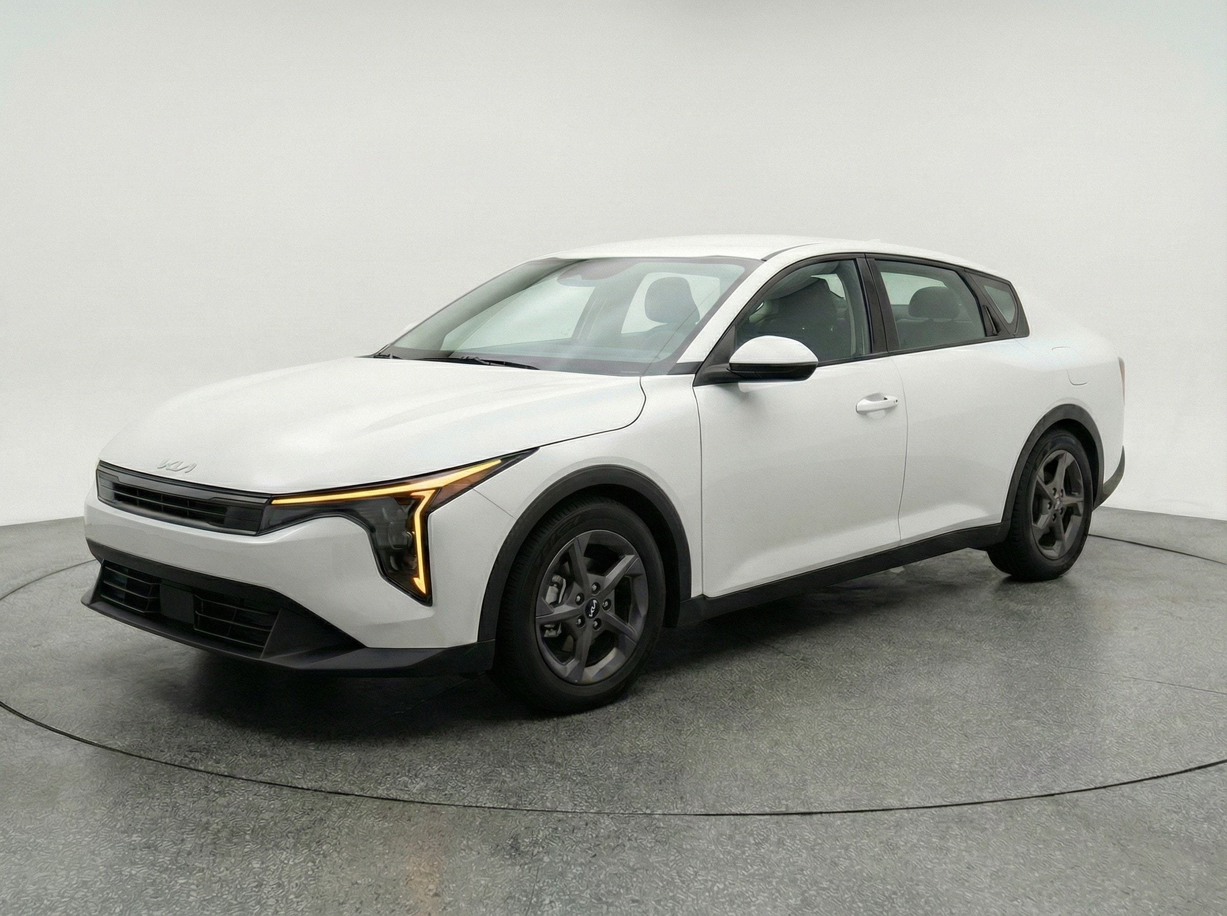 Thumbnail: 2025 Kia K4 - 3