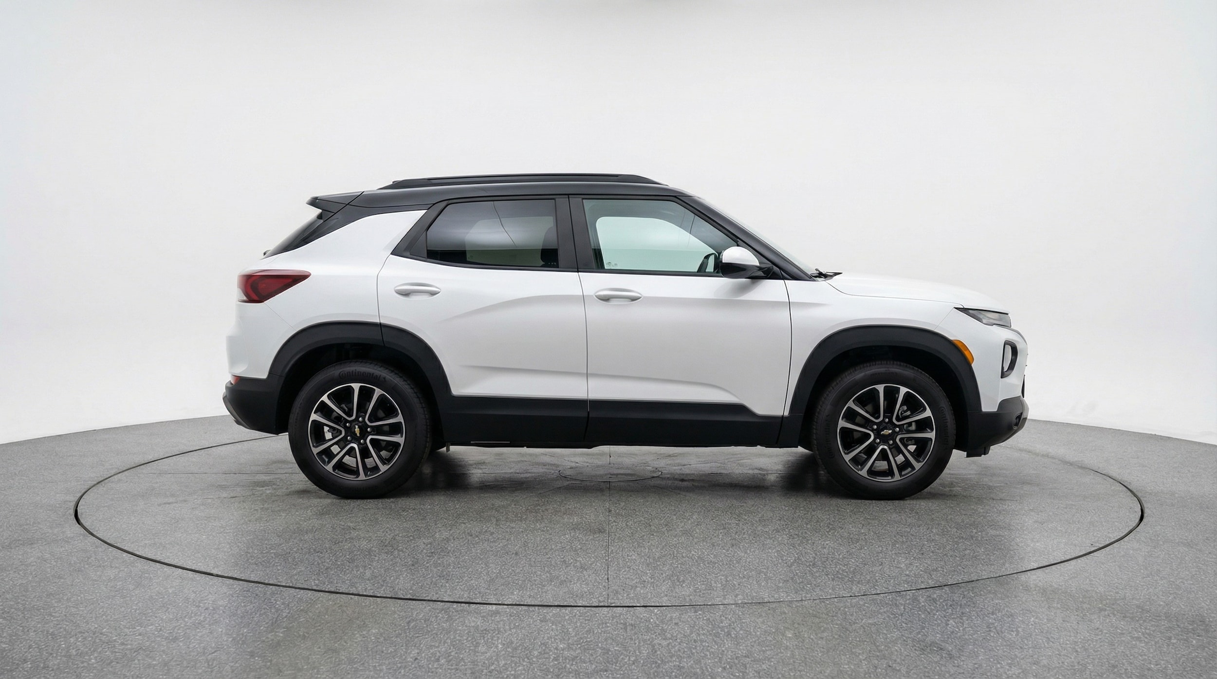 Thumbnail: 2025 Chevrolet TrailBlazer - 8