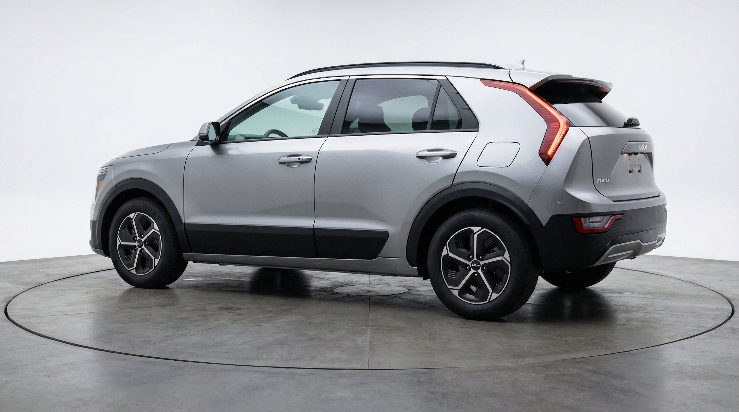 Thumbnail: 2026 Kia Niro - 6