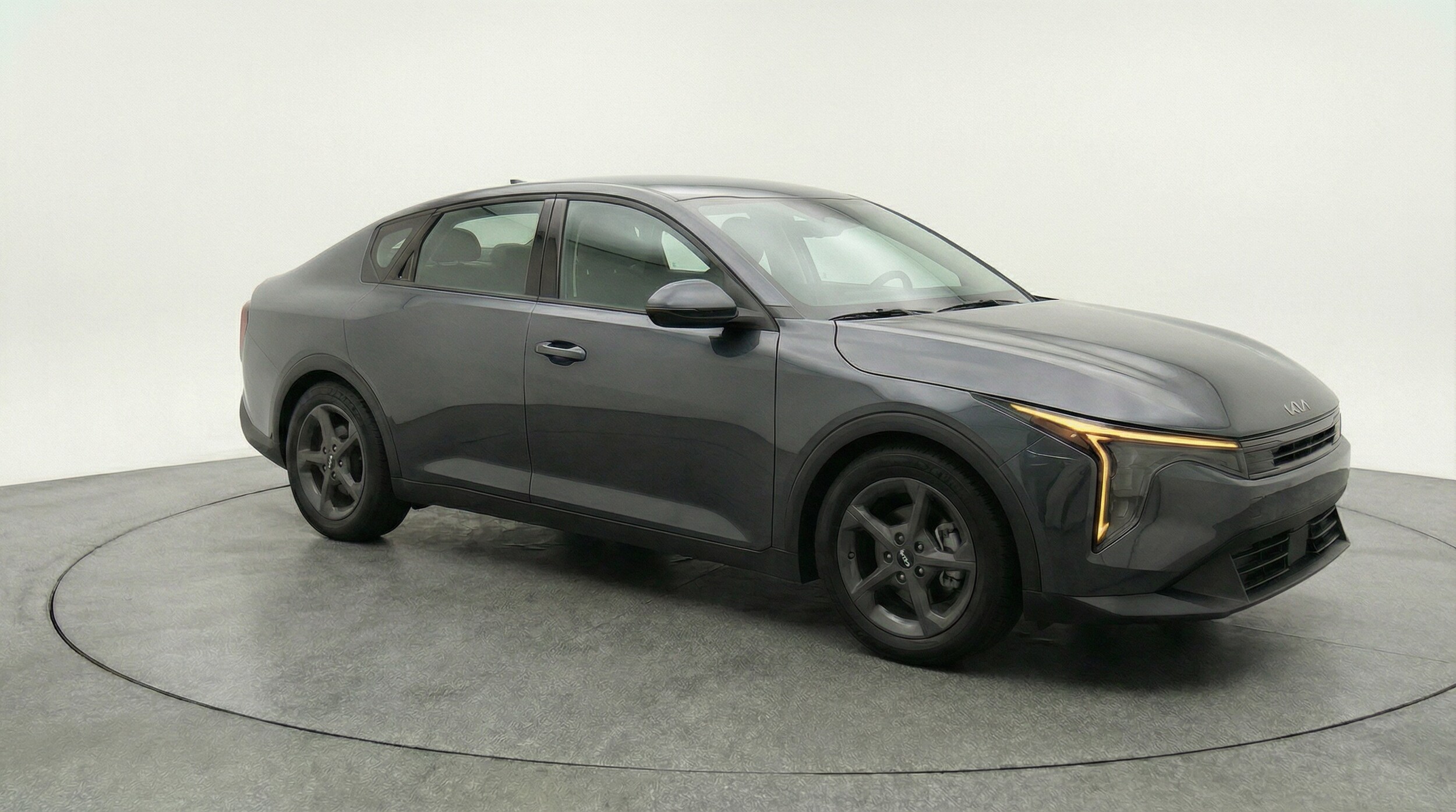 Thumbnail: 2025 Kia K4 - 1