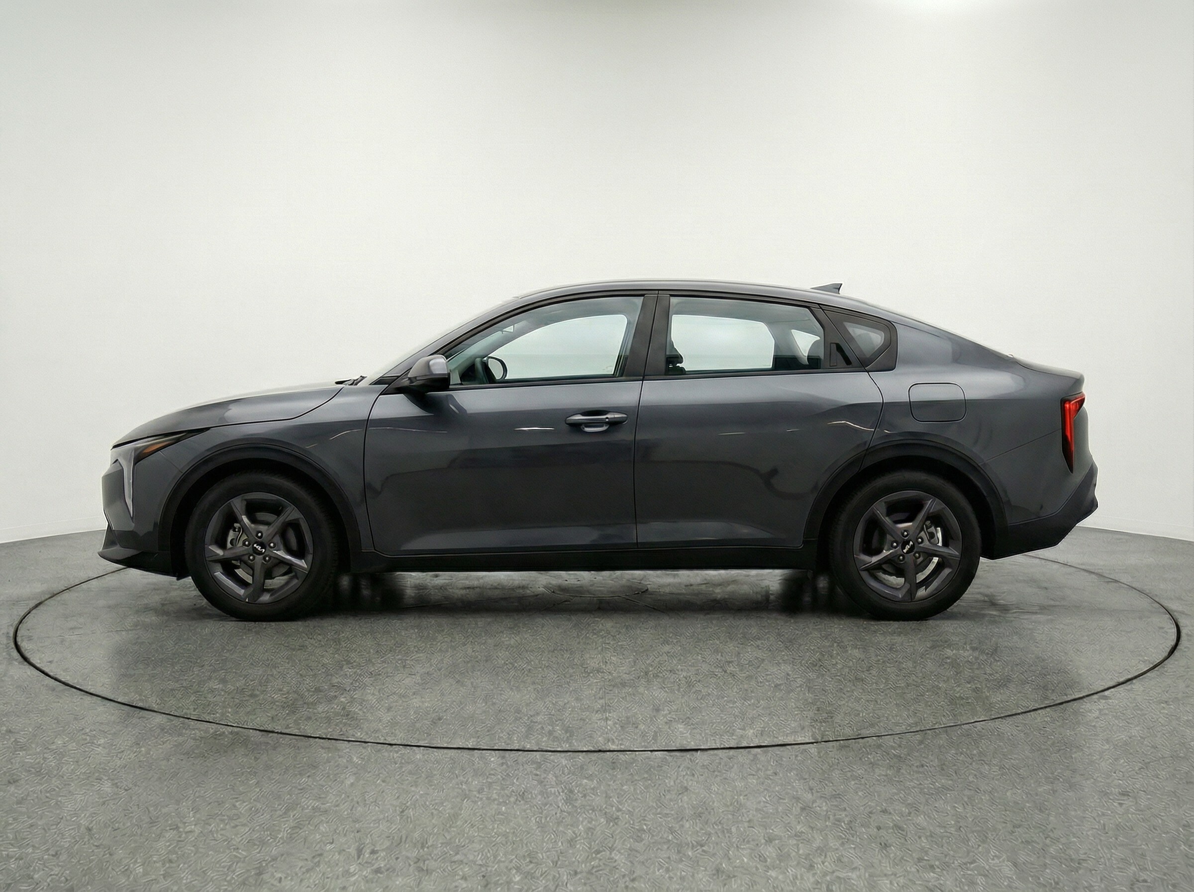 Thumbnail: 2025 Kia K4 - 4