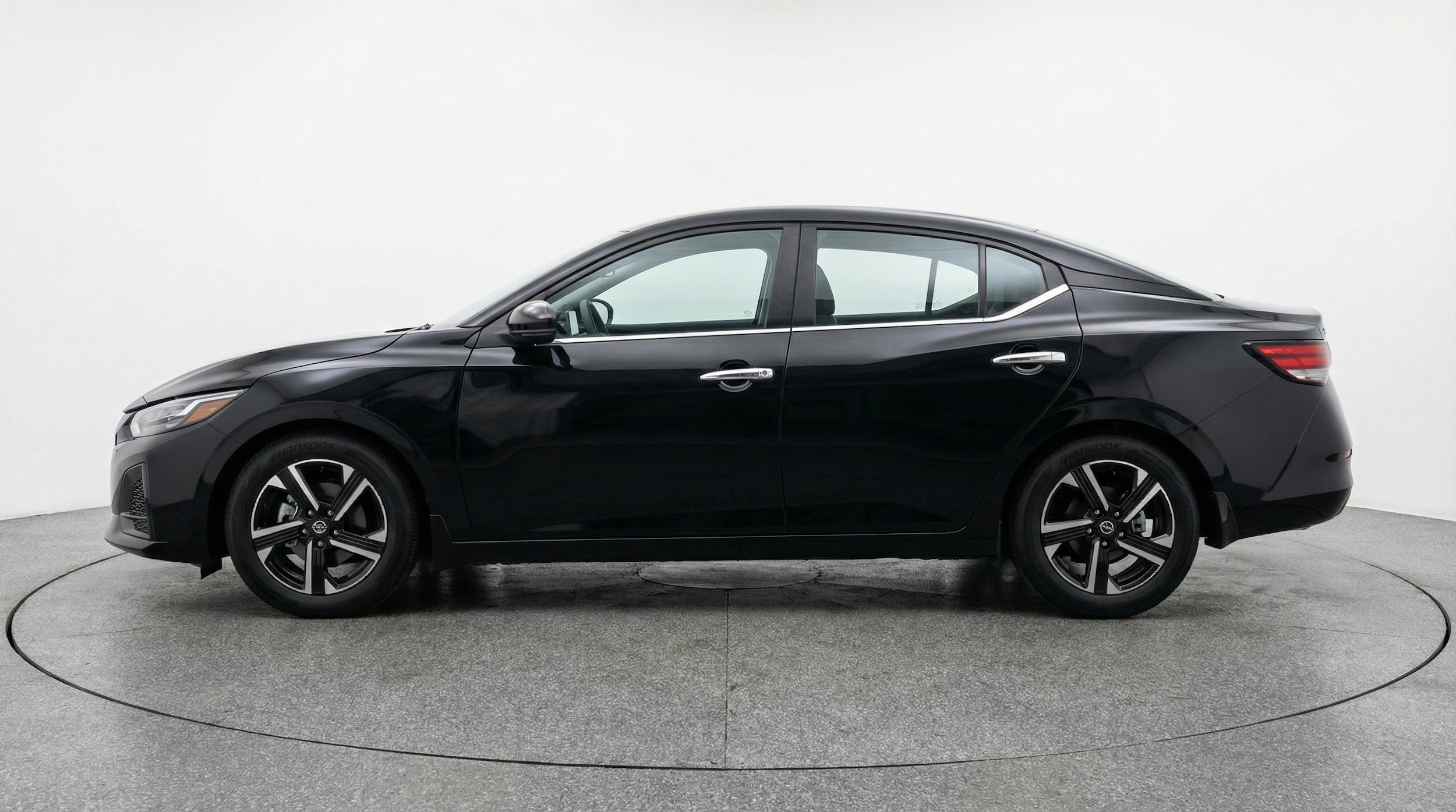 Thumbnail: 2025 Nissan Sentra - 5