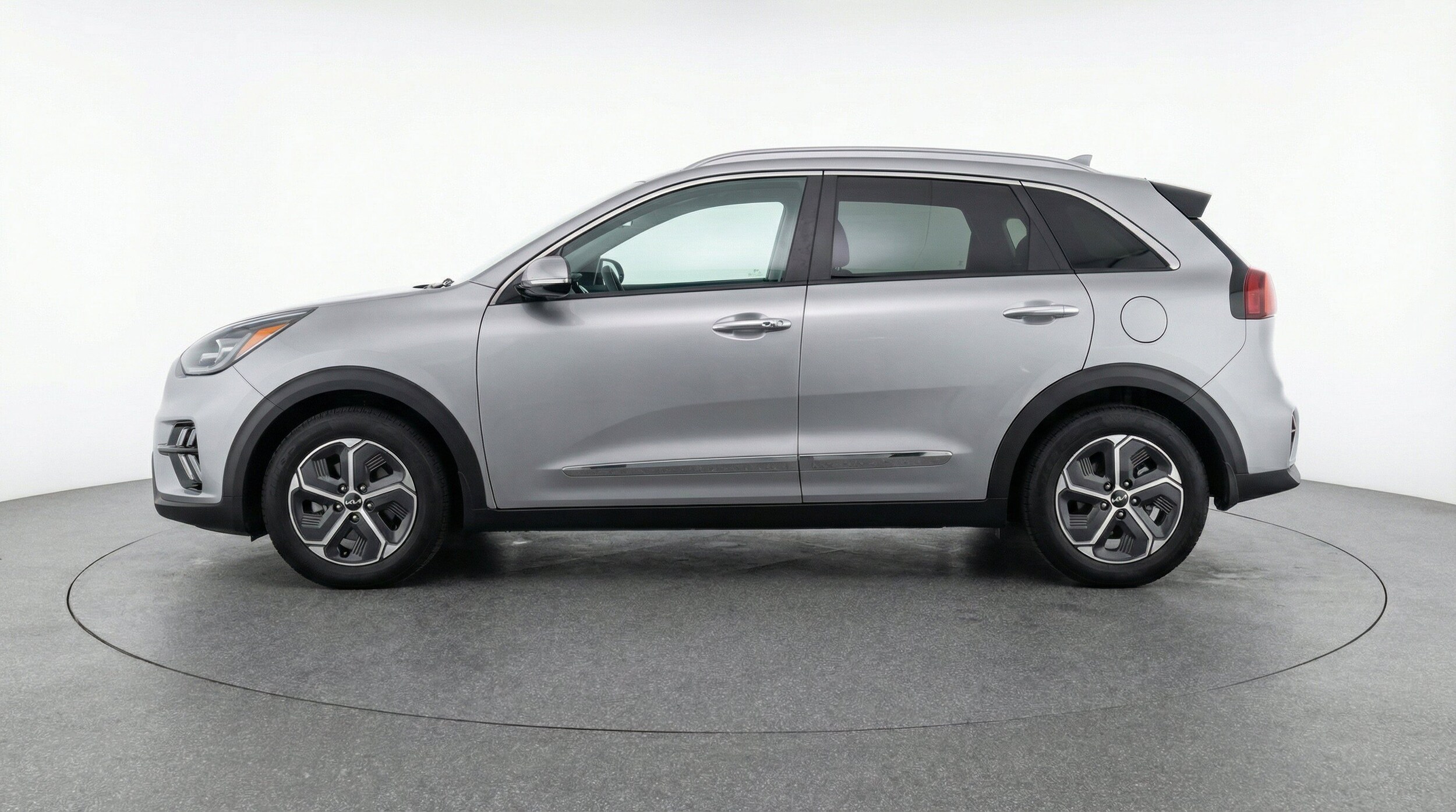 Thumbnail: 2026 Kia Niro - 5