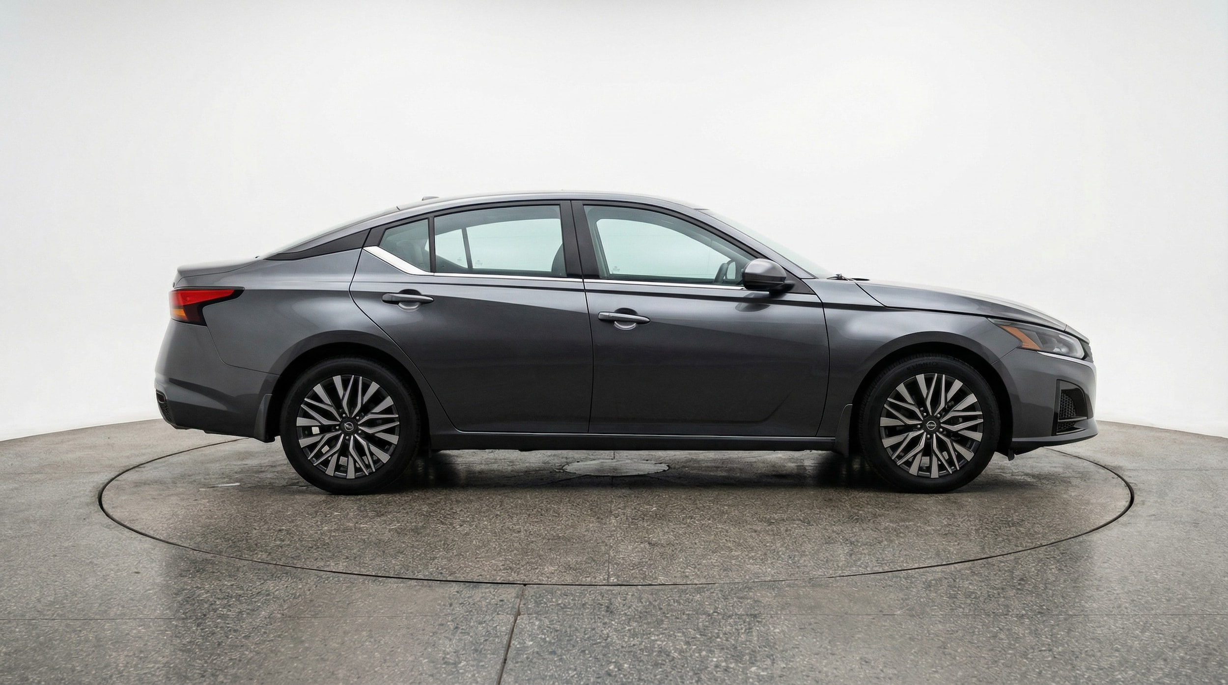 Thumbnail: 2025 Nissan Altima - 8