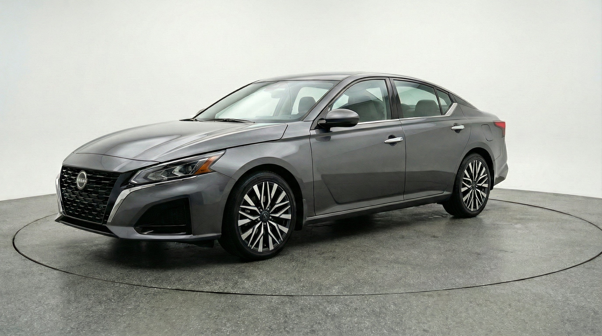 Thumbnail: 2025 Nissan Altima - 3