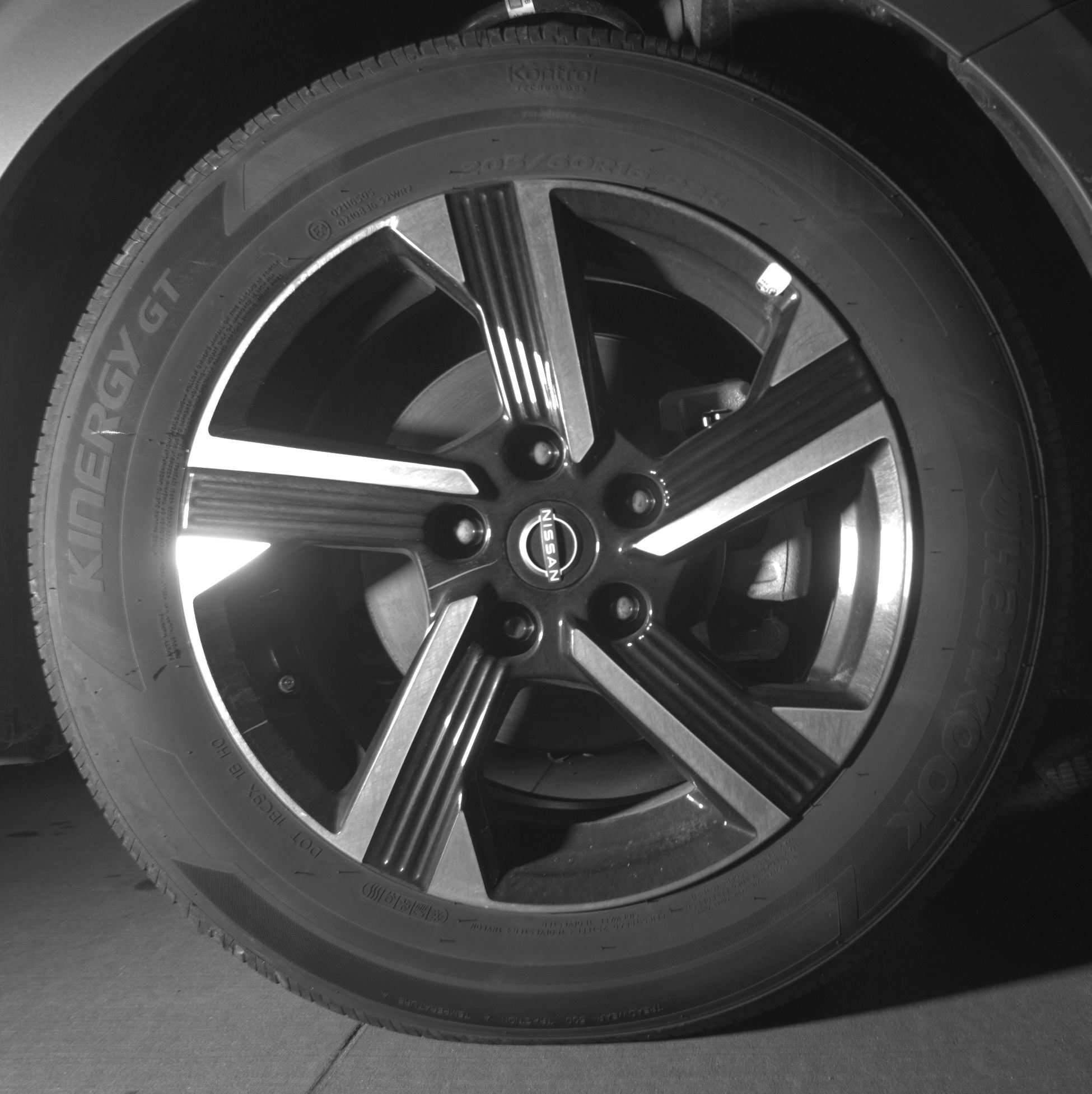 Thumbnail: 2025 Nissan Sentra - 10