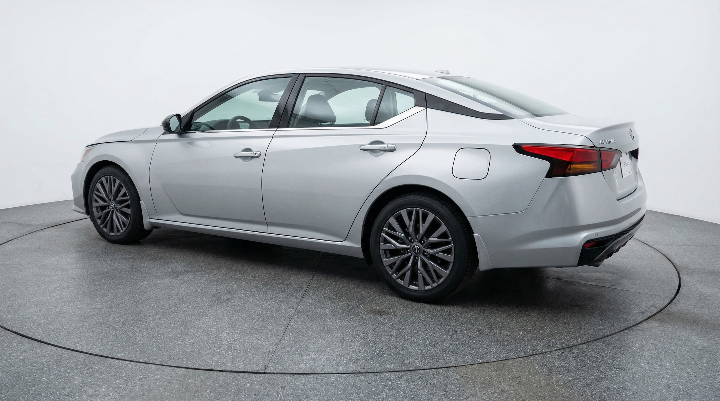 Thumbnail: 2025 Nissan Altima - 5