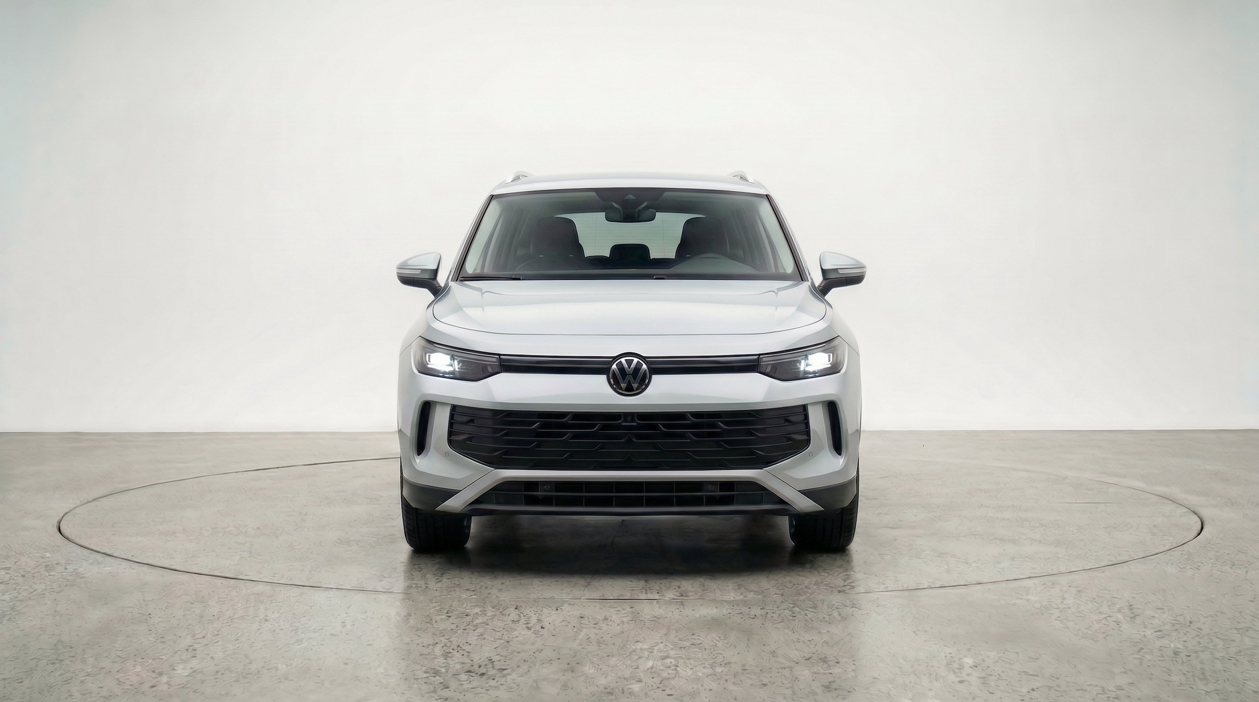 Thumbnail: 2026 Volkswagen Tiguan - 2