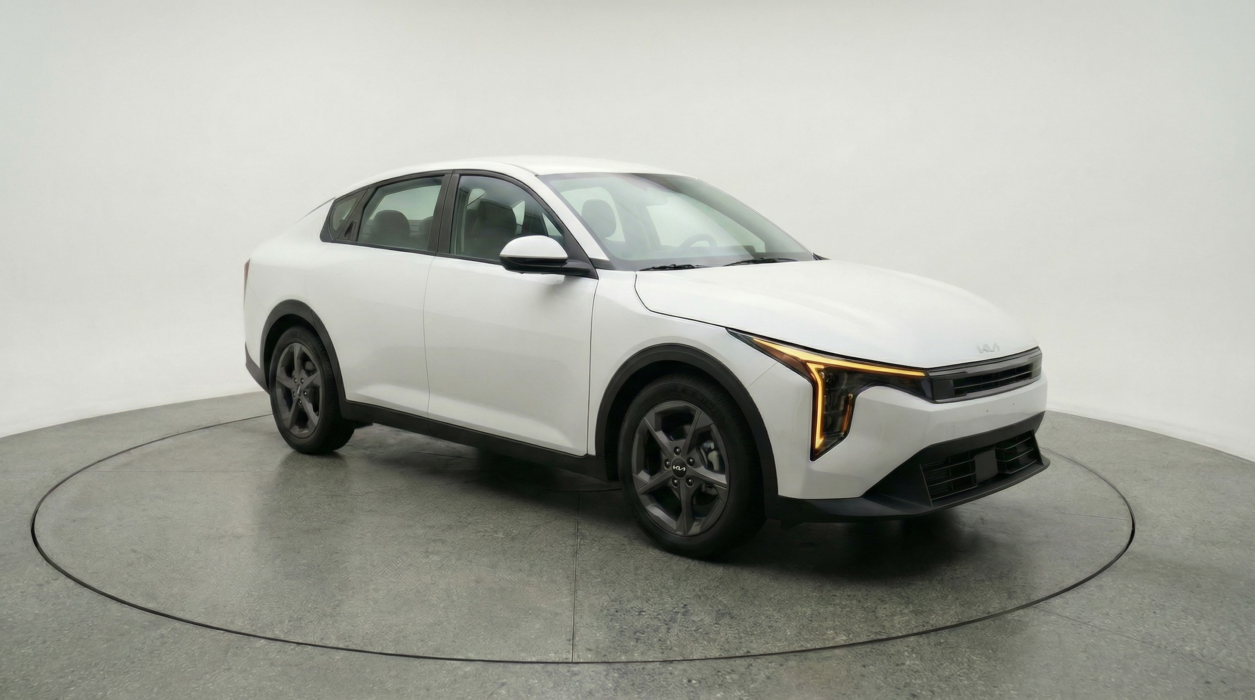 Thumbnail: 2025 Kia K4 - 1