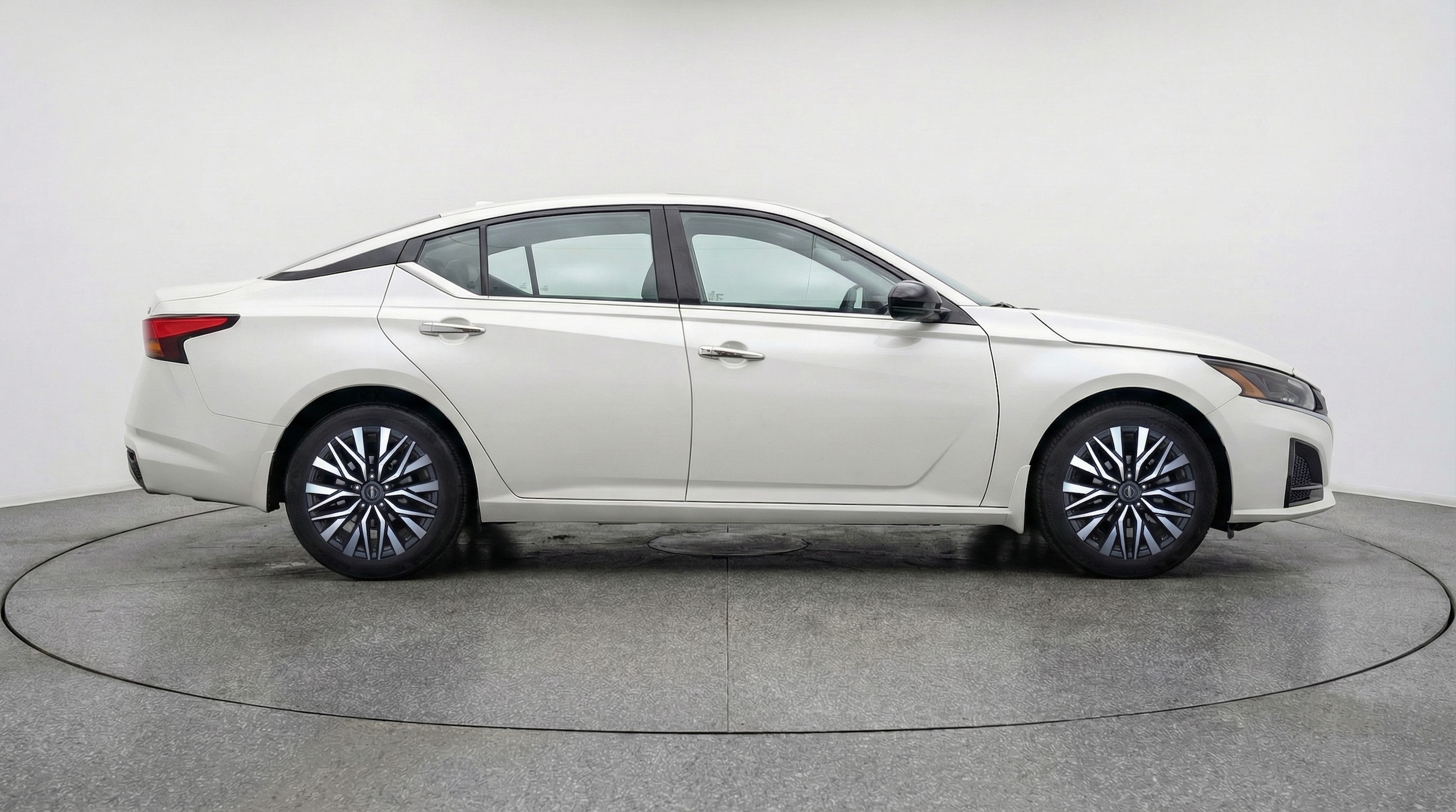 Thumbnail: 2025 Nissan Altima - 8