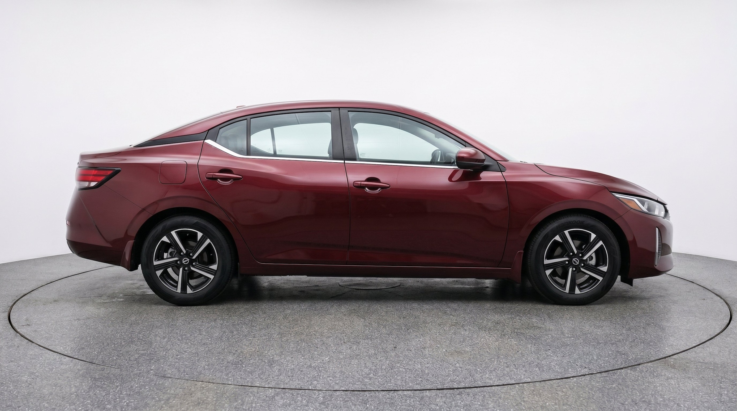 2025 Nissan Sentra SV - Photo 11