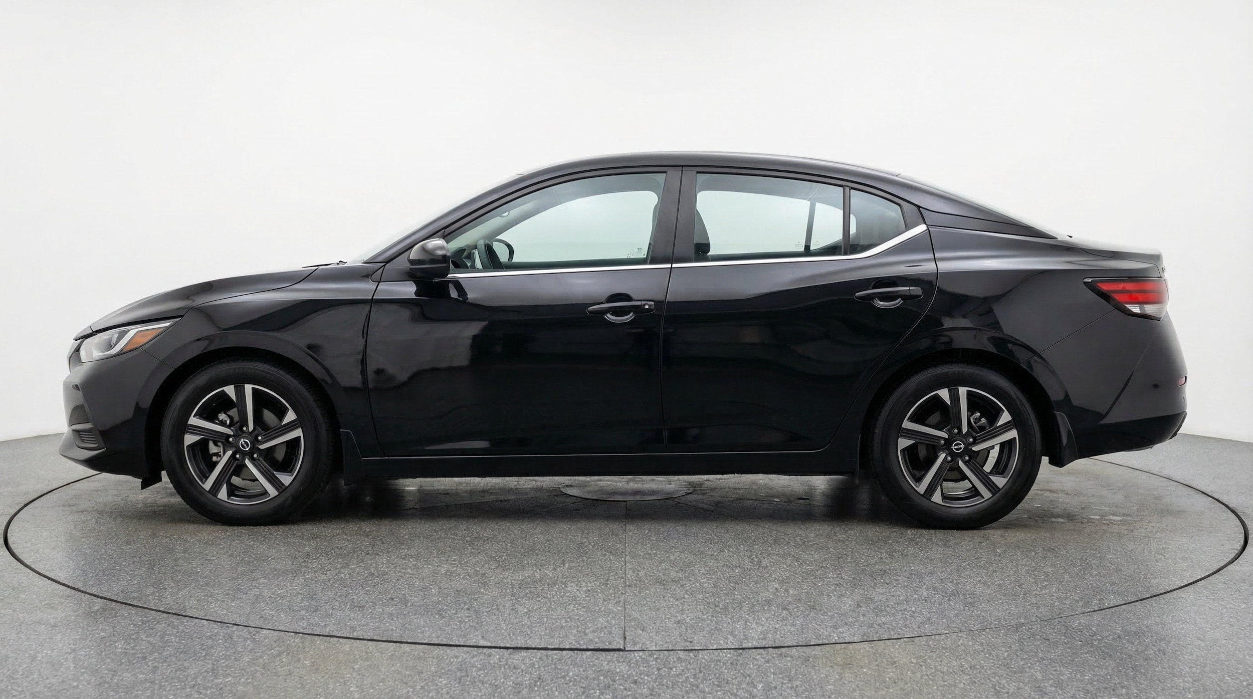 Thumbnail: 2025 Nissan Sentra - 5