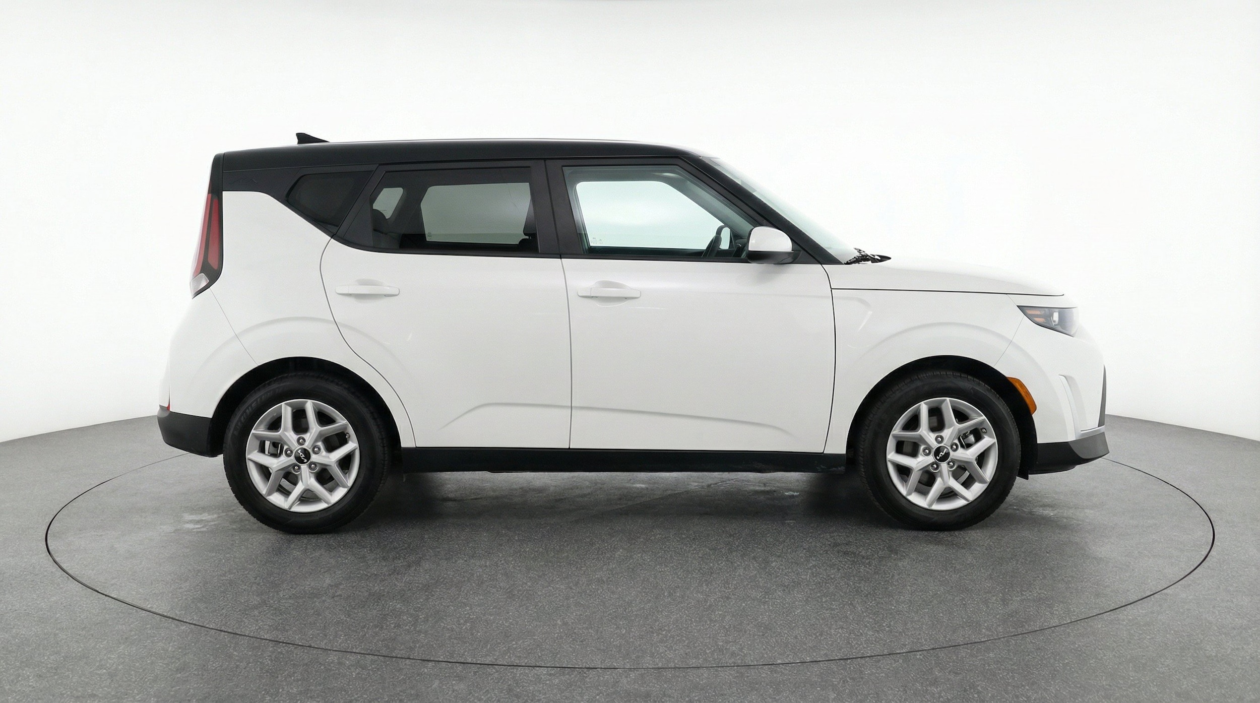 Thumbnail: 2025 Kia Soul - 11