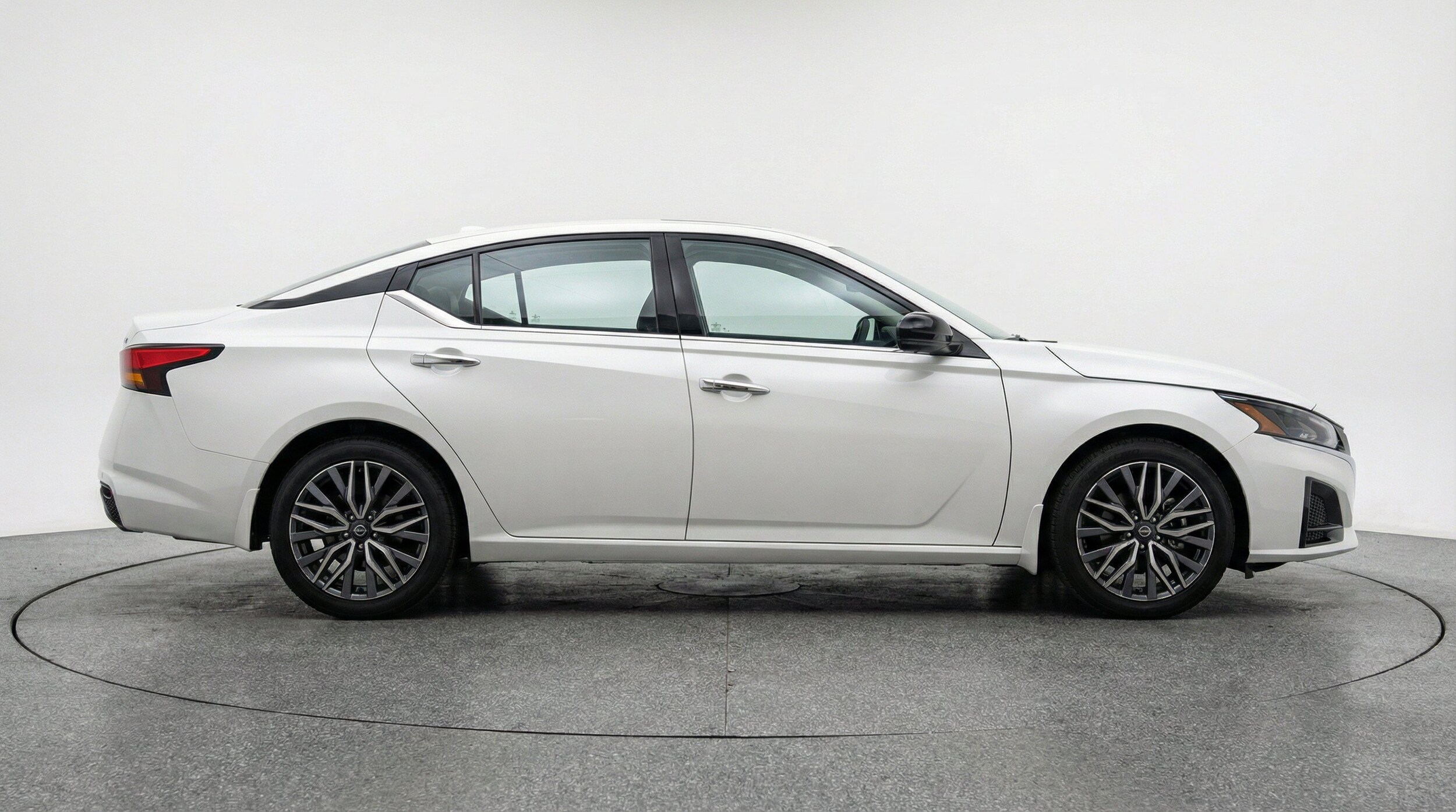 Thumbnail: 2025 Nissan Altima - 11
