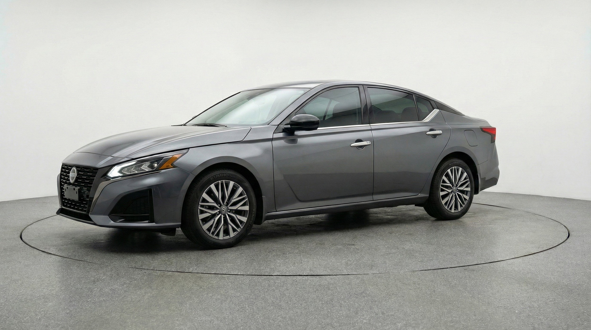 Thumbnail: 2025 Nissan Altima - 3