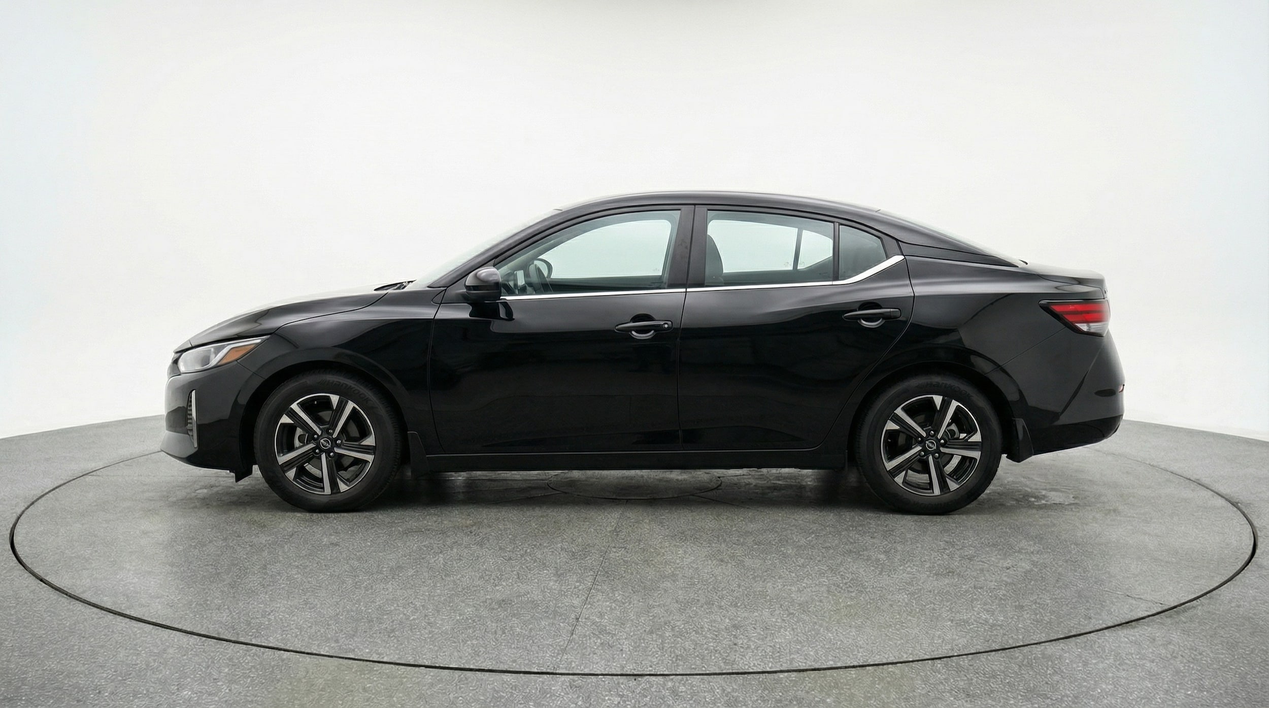 Thumbnail: 2025 Nissan Sentra - 4