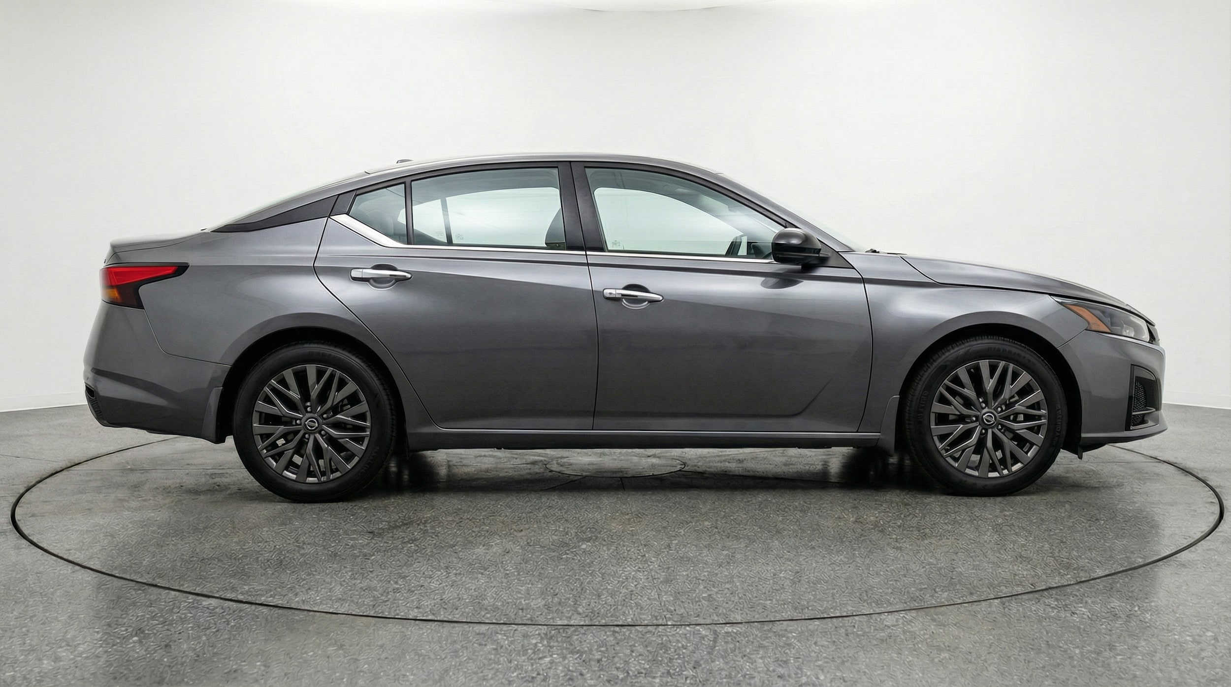 Thumbnail: 2025 Nissan Altima - 8