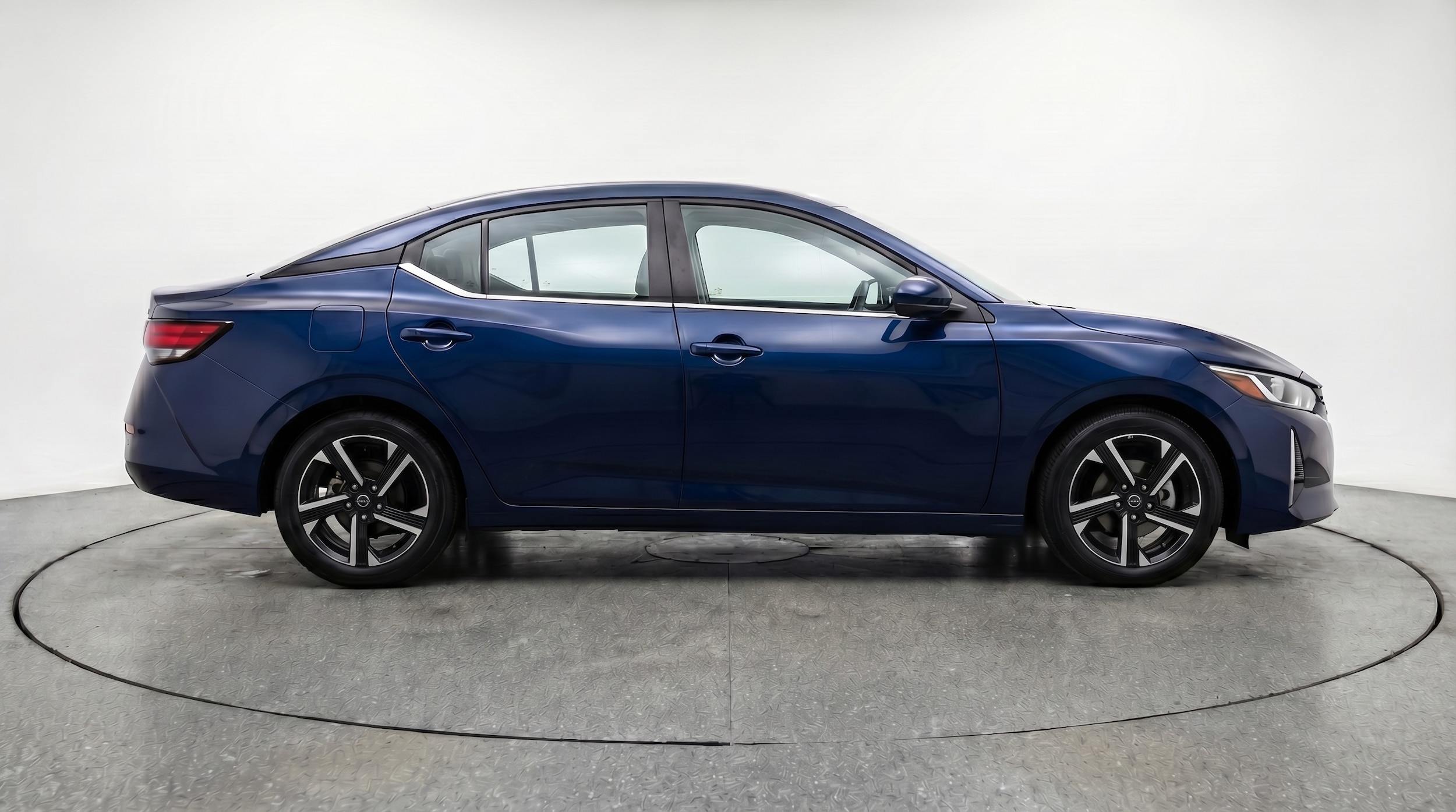 Thumbnail: 2025 Nissan Sentra - 8