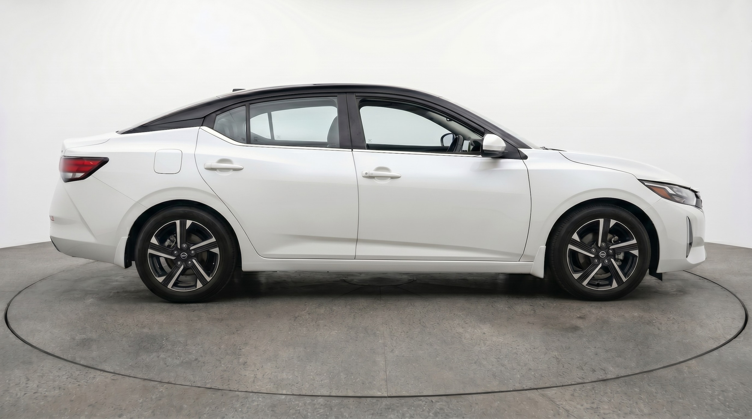 Thumbnail: 2025 Nissan Sentra - 8