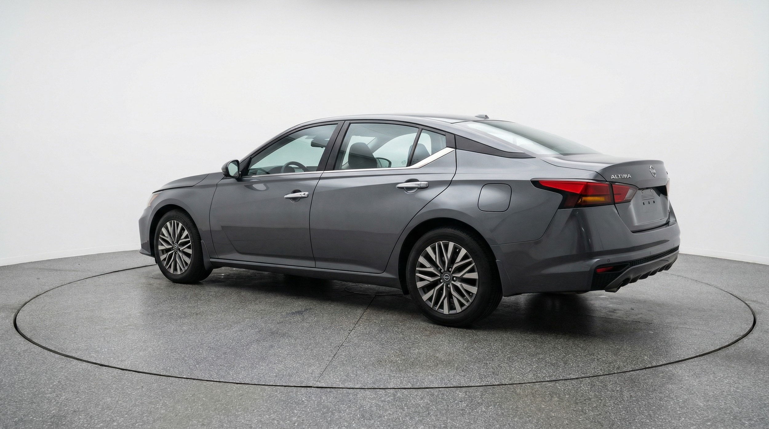 Thumbnail: 2025 Nissan Altima - 5