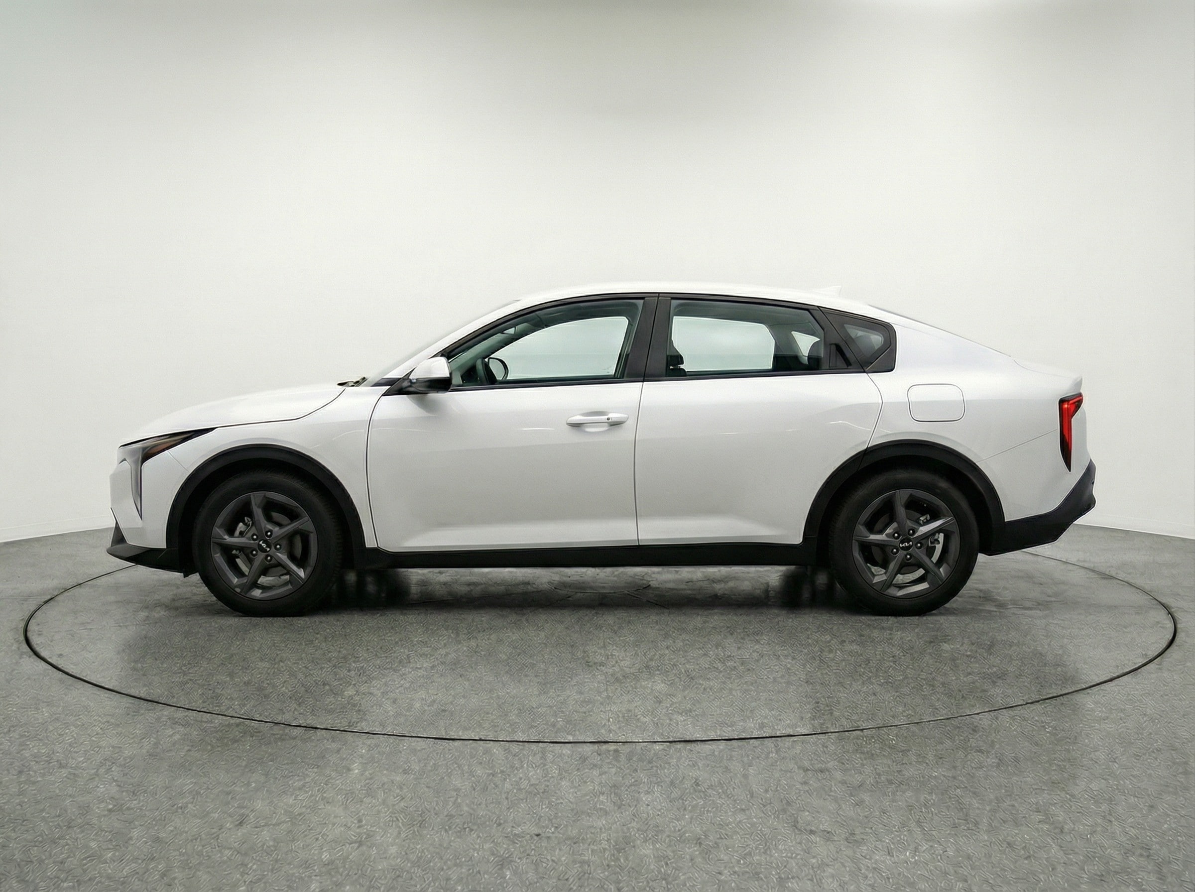 Thumbnail: 2025 Kia K4 - 4