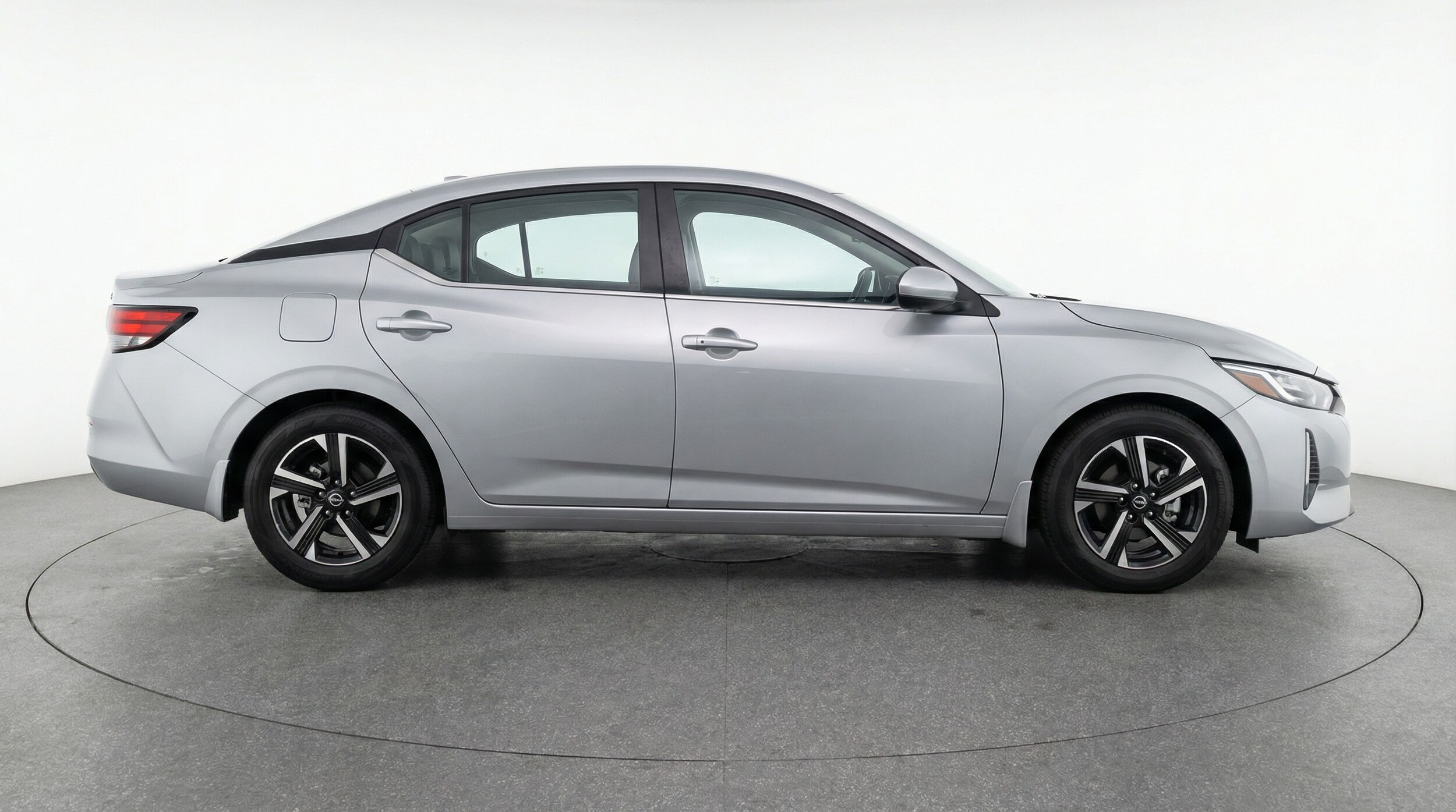 Thumbnail: 2025 Nissan Sentra - 8