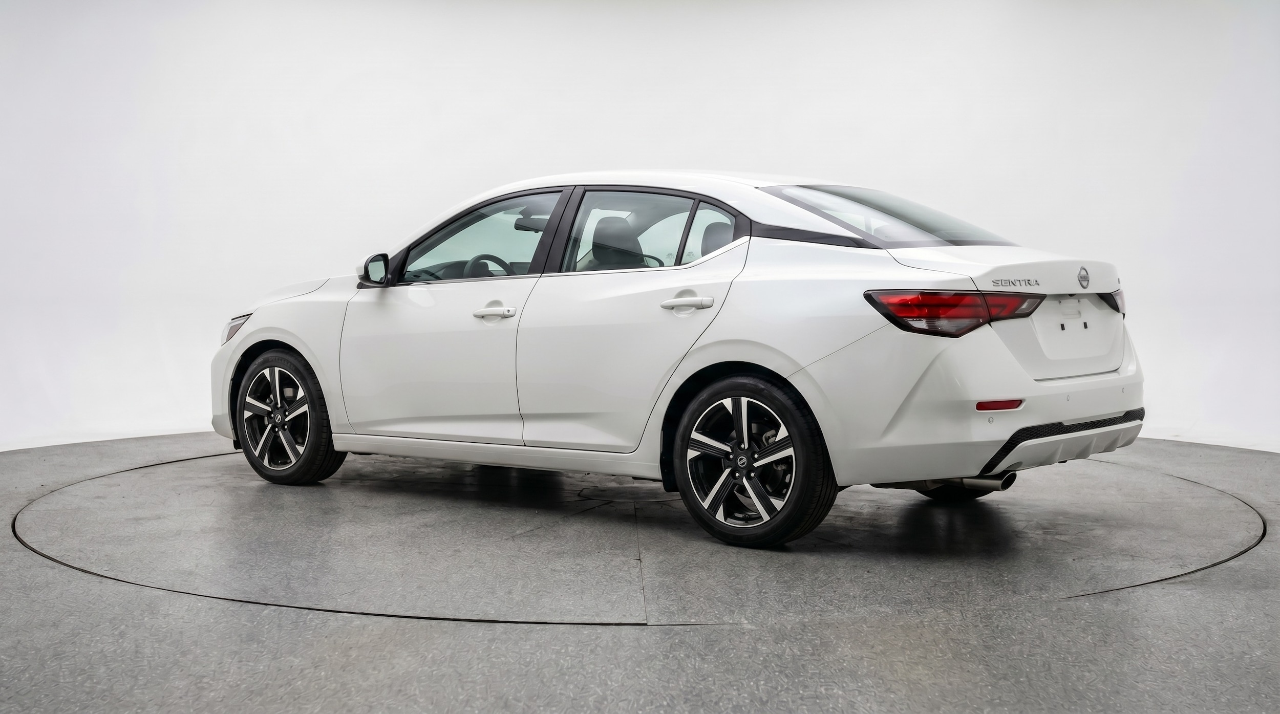 Thumbnail: 2025 Nissan Sentra - 5