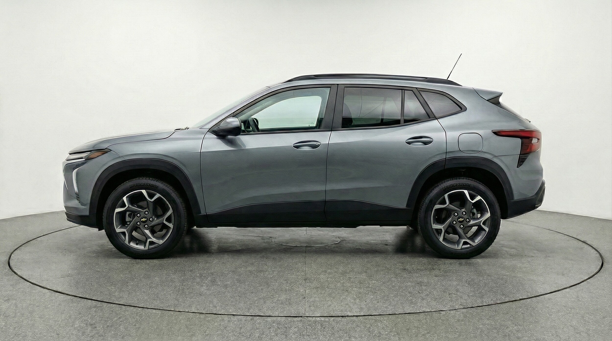 Thumbnail: 2025 Chevrolet Trax - 4