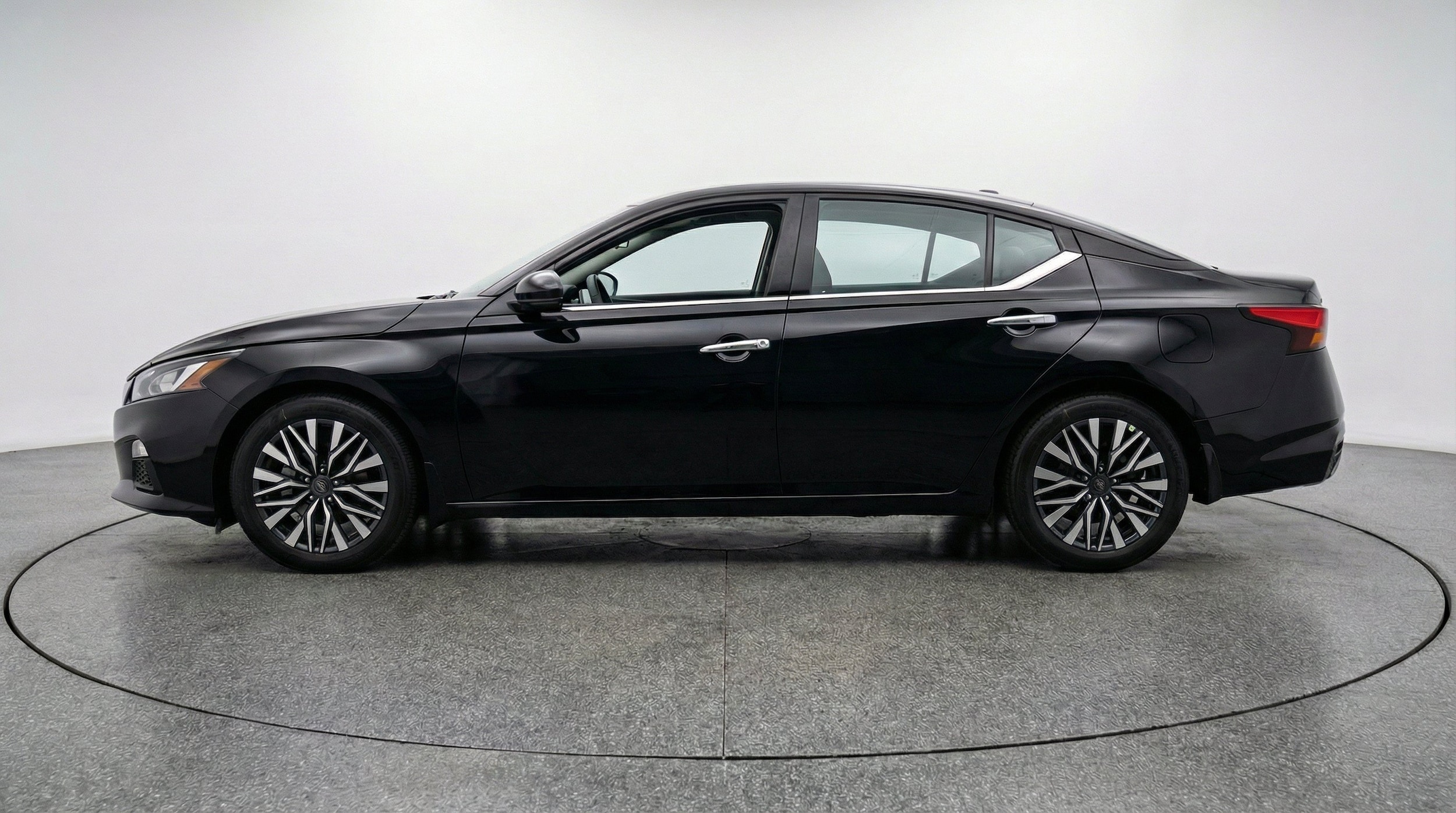 Thumbnail: 2026 Nissan Altima - 5