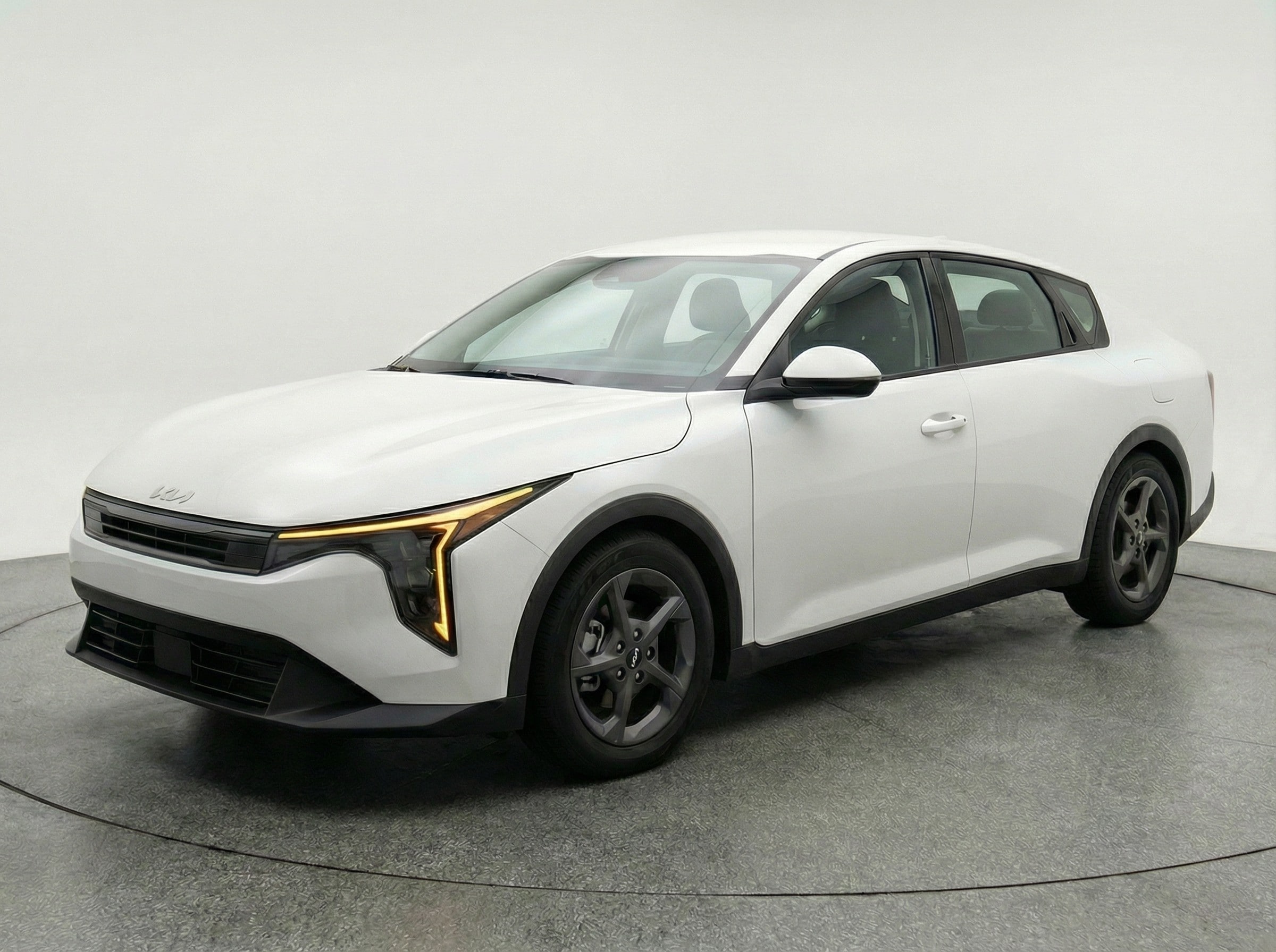 Thumbnail: 2025 Kia K4 - 3