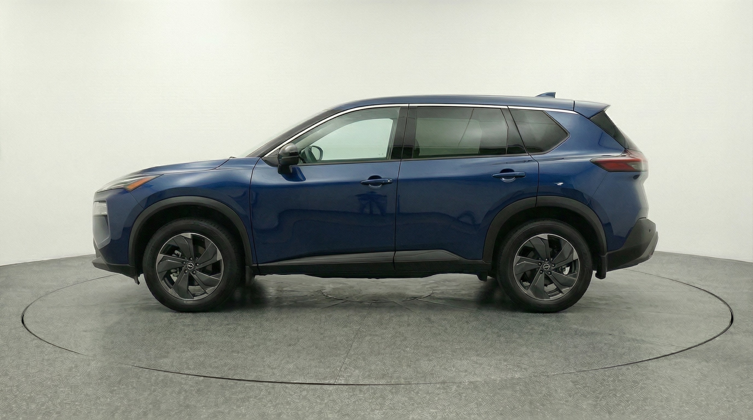 Thumbnail: 2025 Nissan Rogue - 4