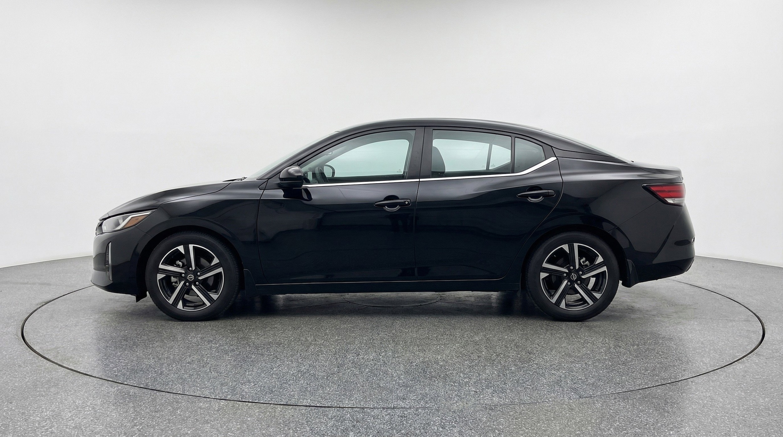 Thumbnail: 2025 Nissan Sentra - 5