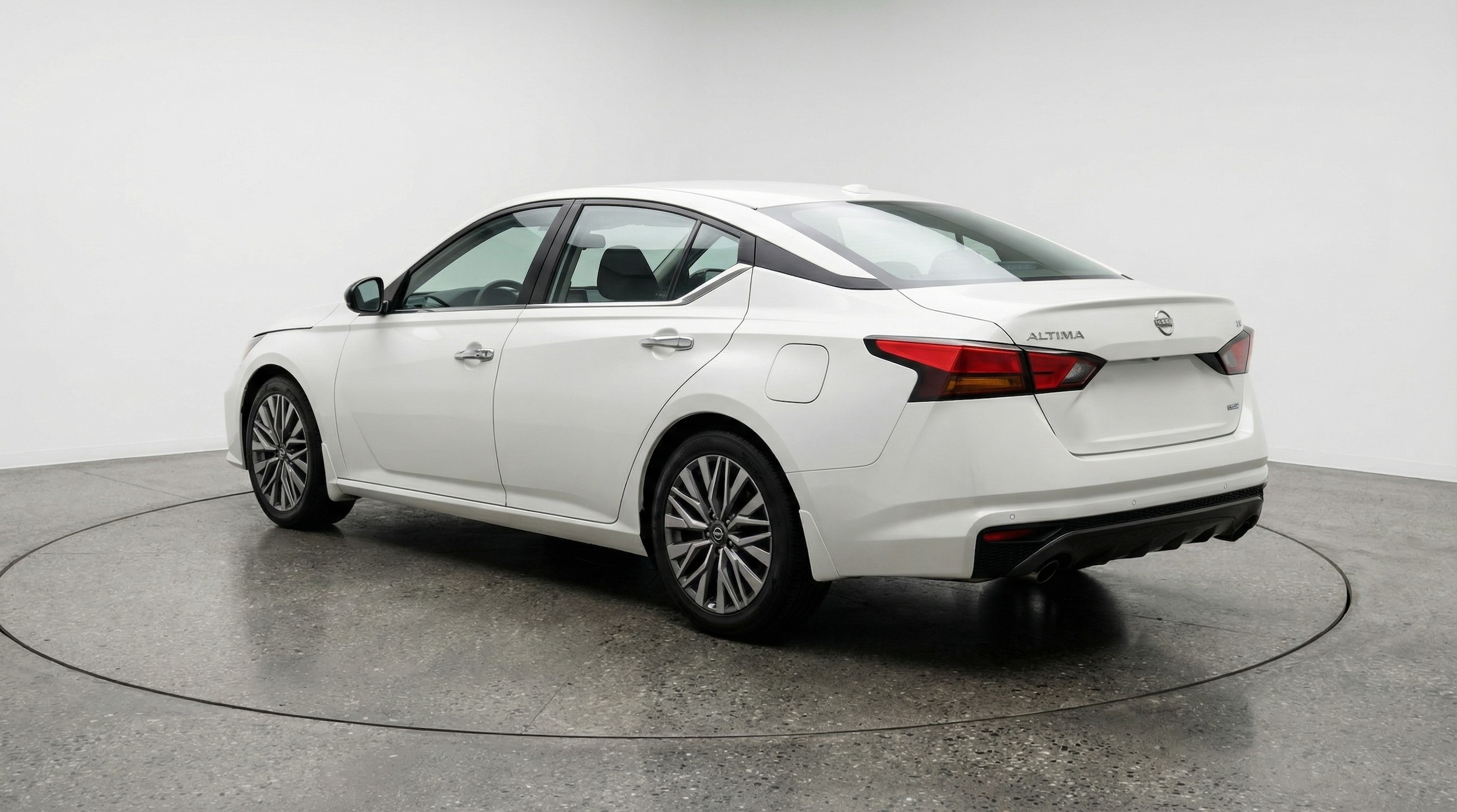 Thumbnail: 2025 Nissan Altima - 5