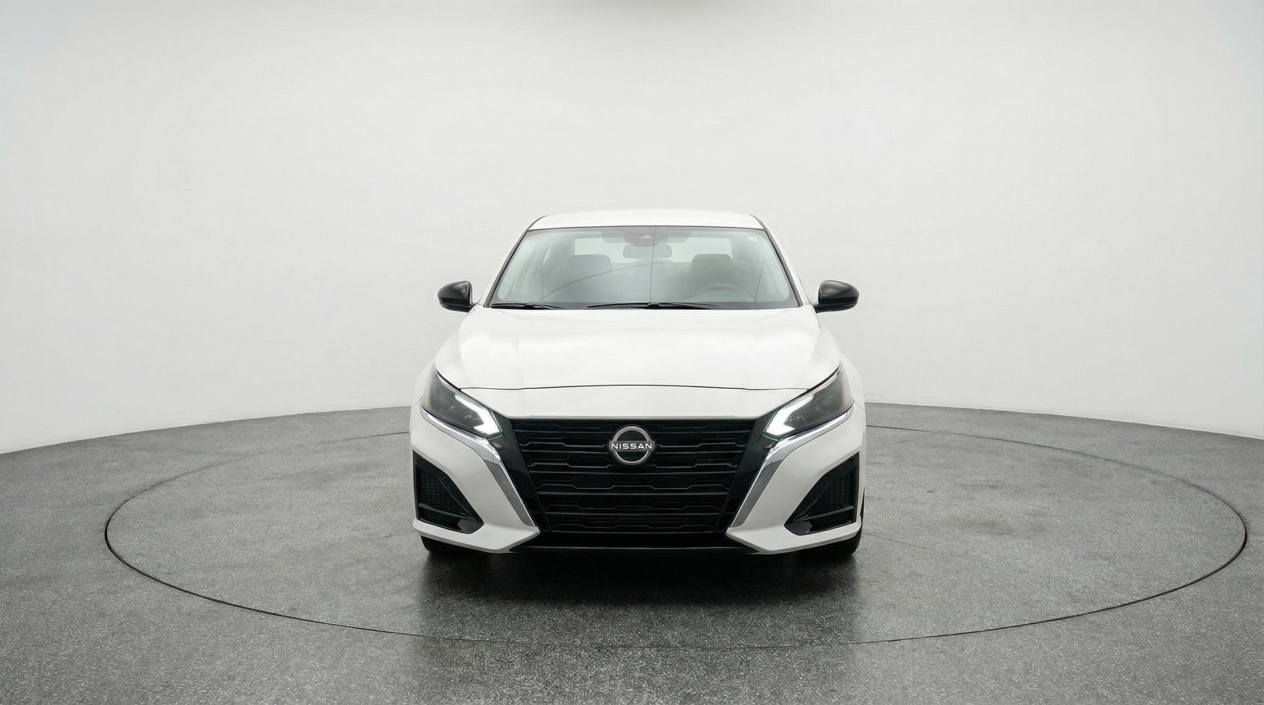 Thumbnail: 2025 Nissan Altima - 2