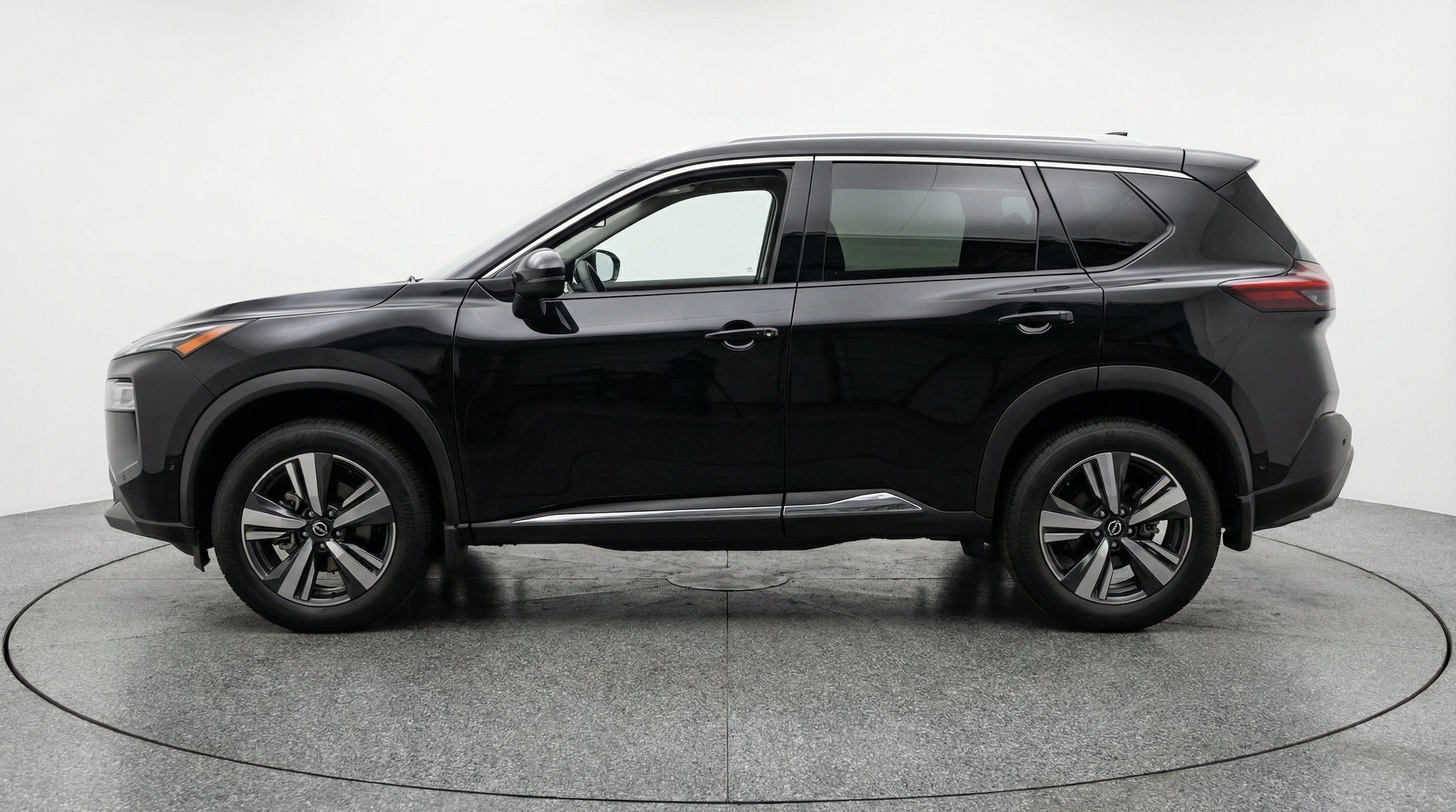 Thumbnail: 2026 Nissan Rogue - 5